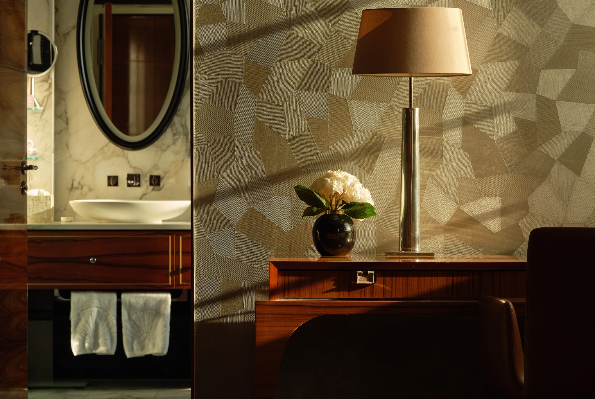 Mandarin Oriental, Munich decoracao de luxo - banheiro da suite