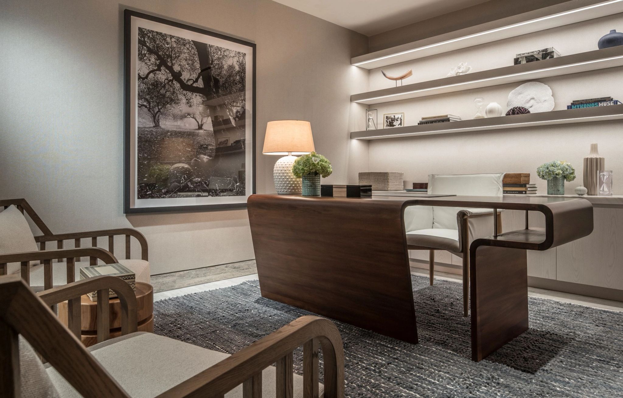 Arion Royal Suite mesa de trabalho - escritorio particular - suite espaçosa