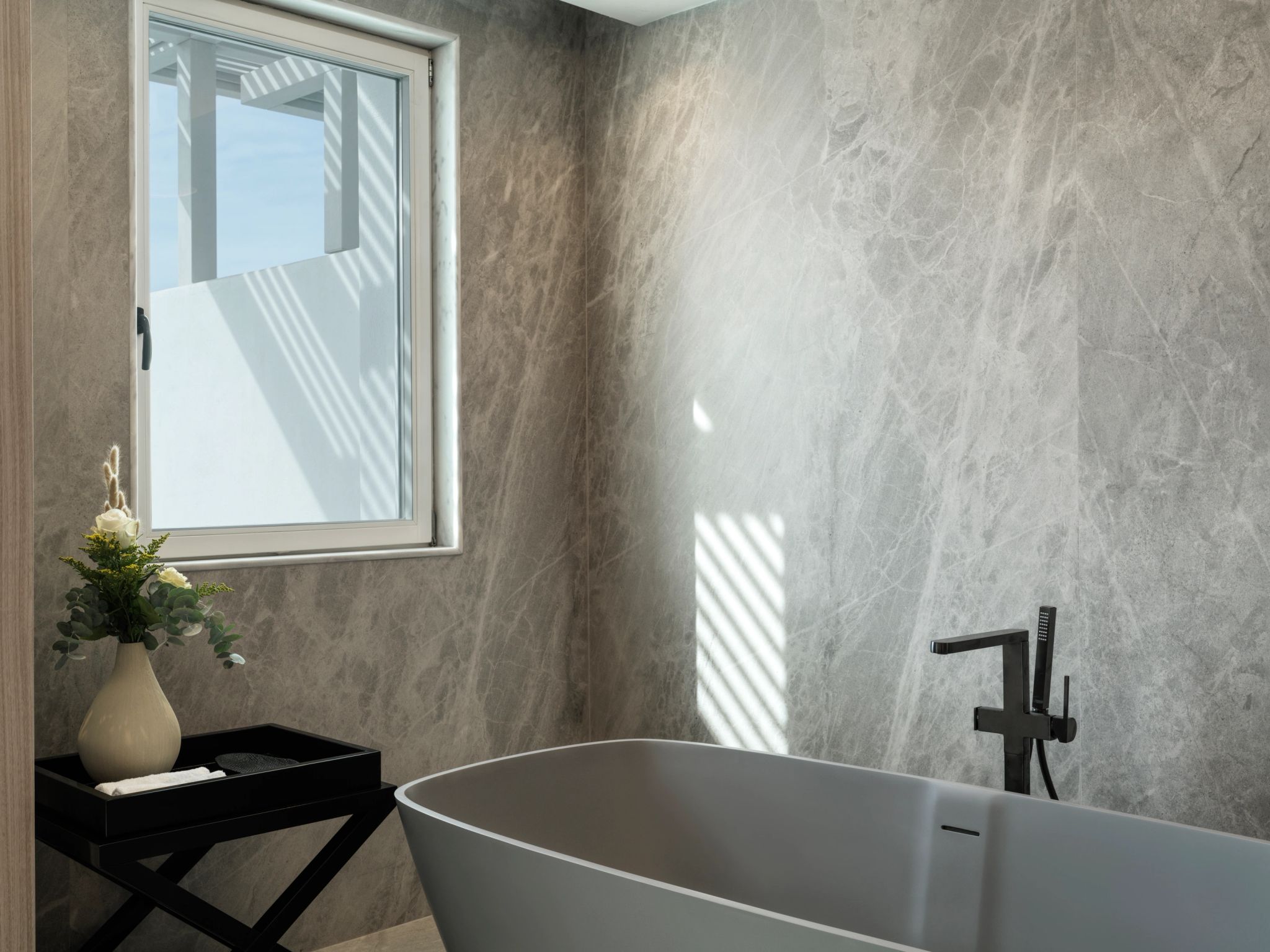 Alpha Residence banheiro de luxo - banho premium - banheira de imersao