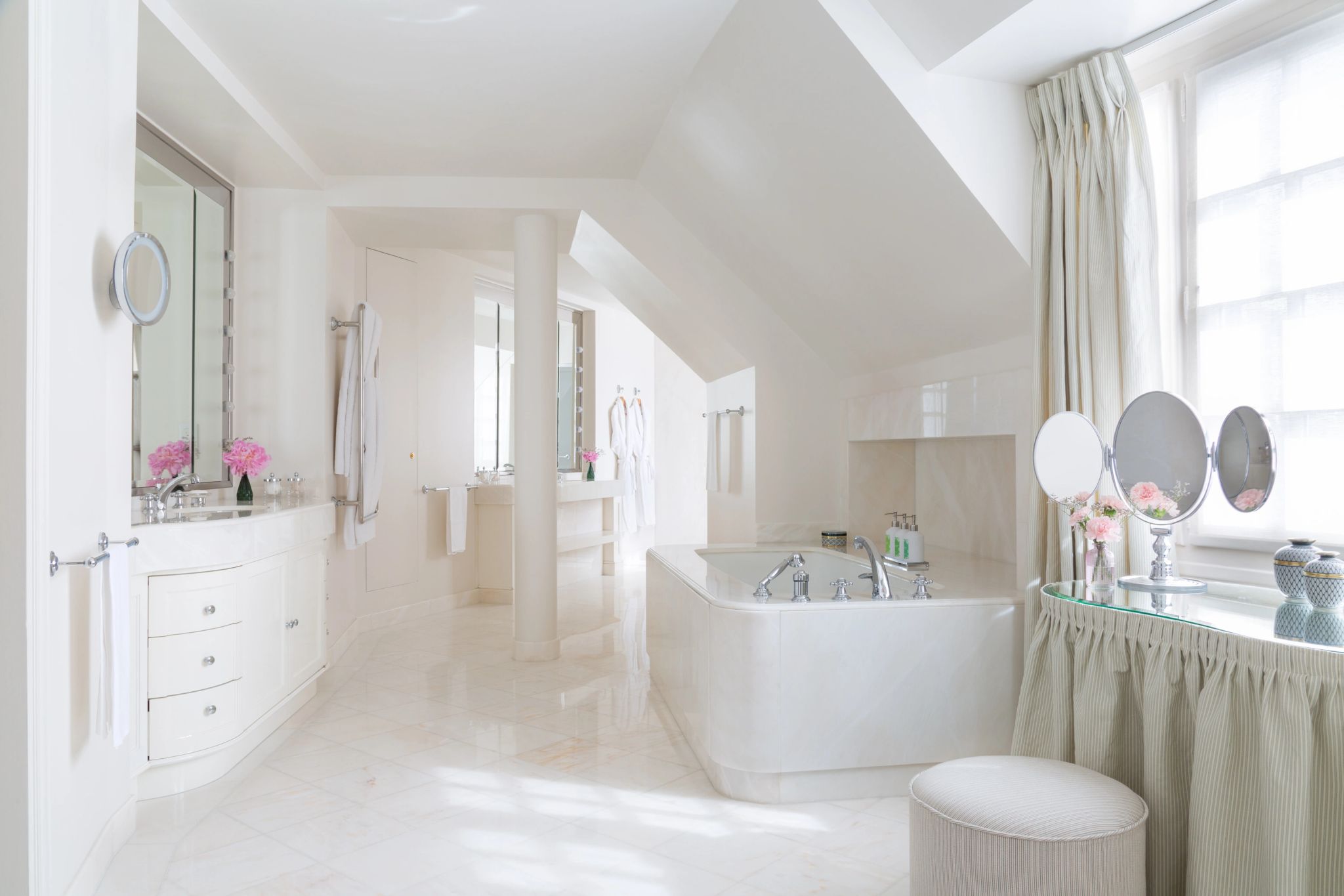 banheira de imersao - banho premium - suite com banheira