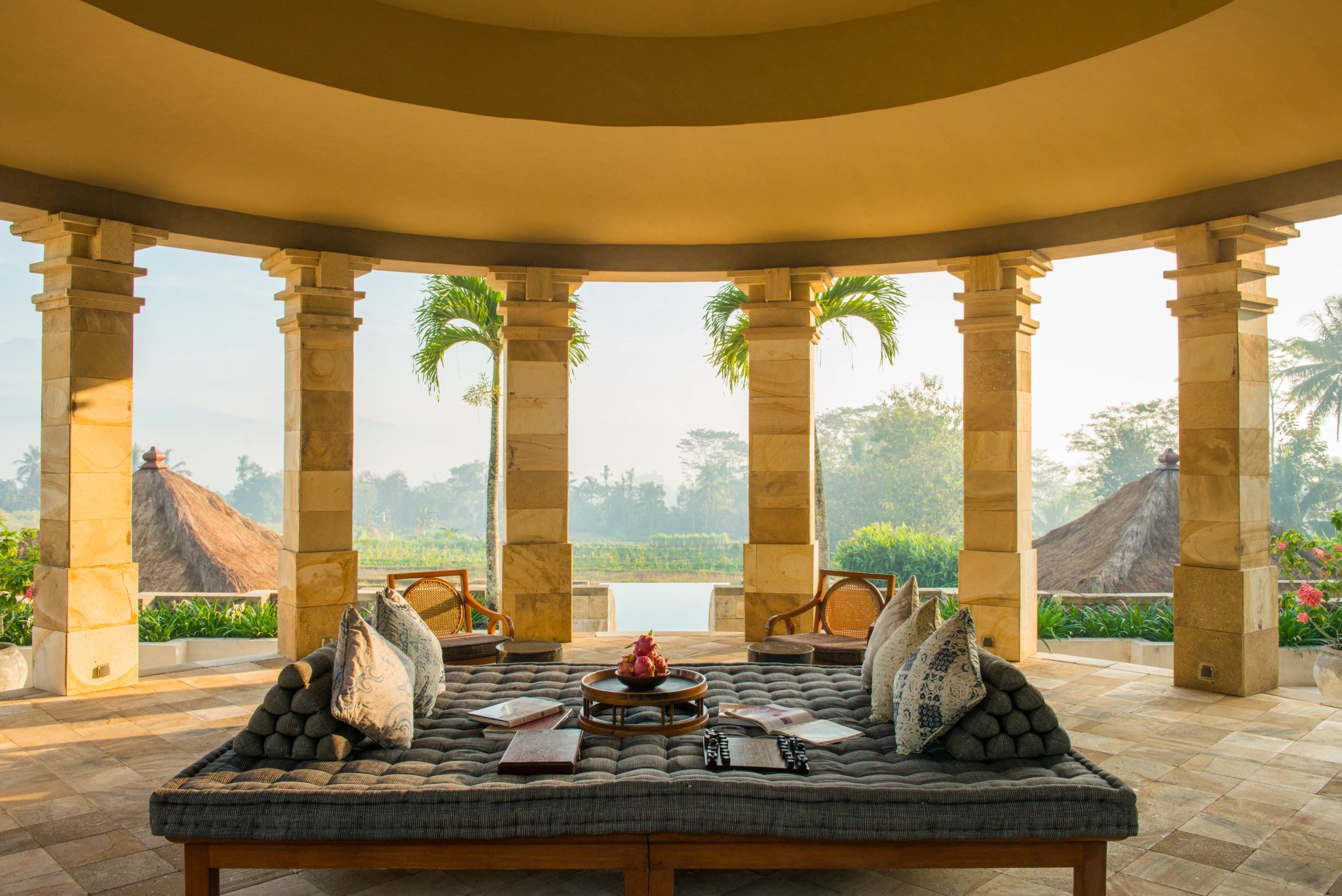 Dalem Jiwo Suite lounge - decoracao de luxo - vista deslumbrante