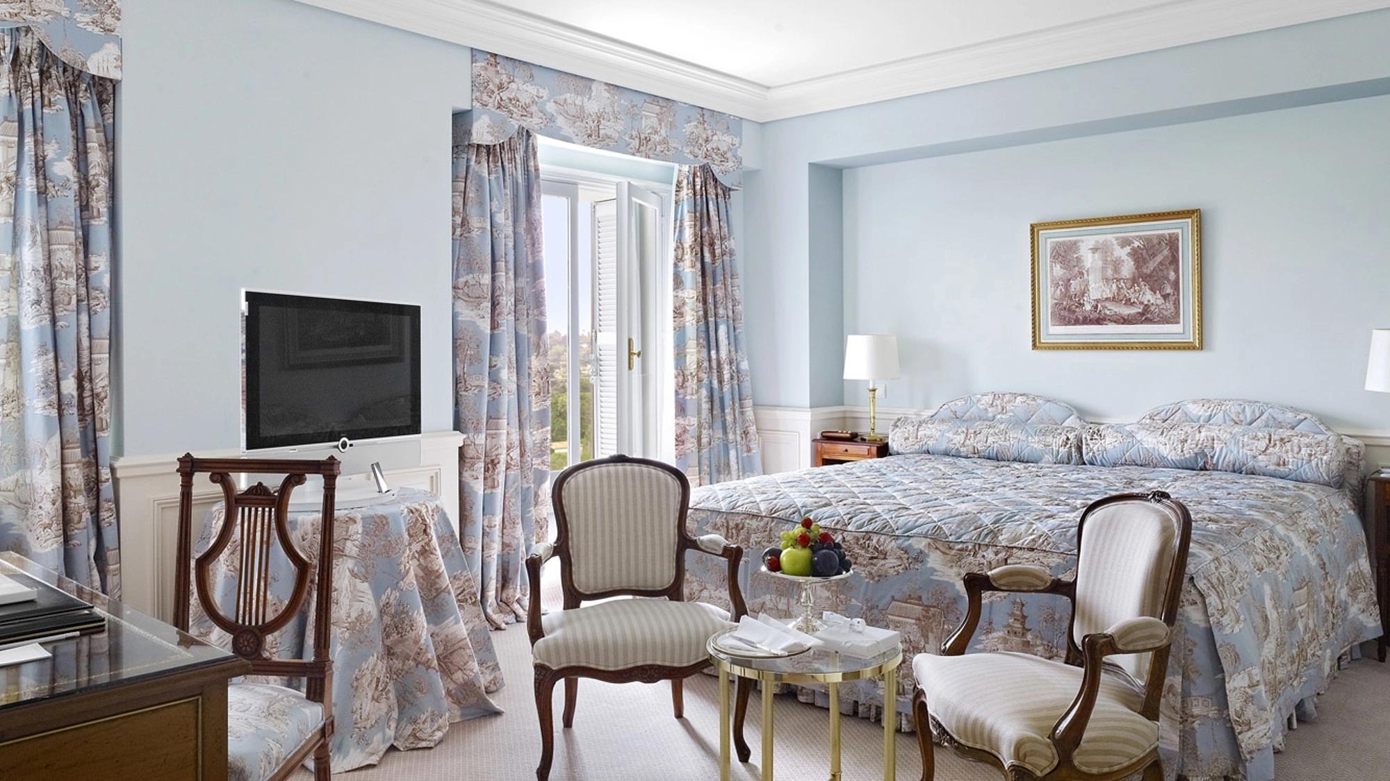 decoraçao classica - quarto de hotel - quarto com tv