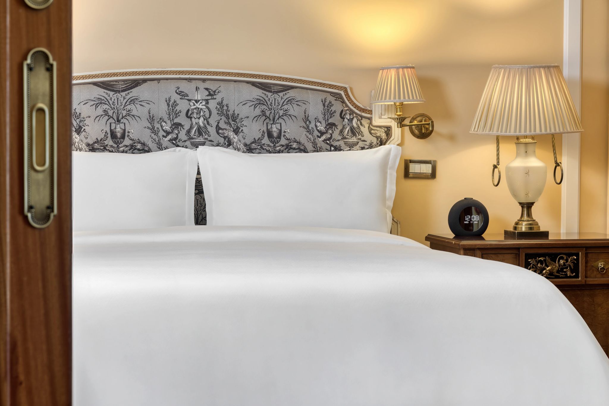 Grande Suite One Bedroom Suite King City view cama king - suite classica - suite vista cidade de atenas