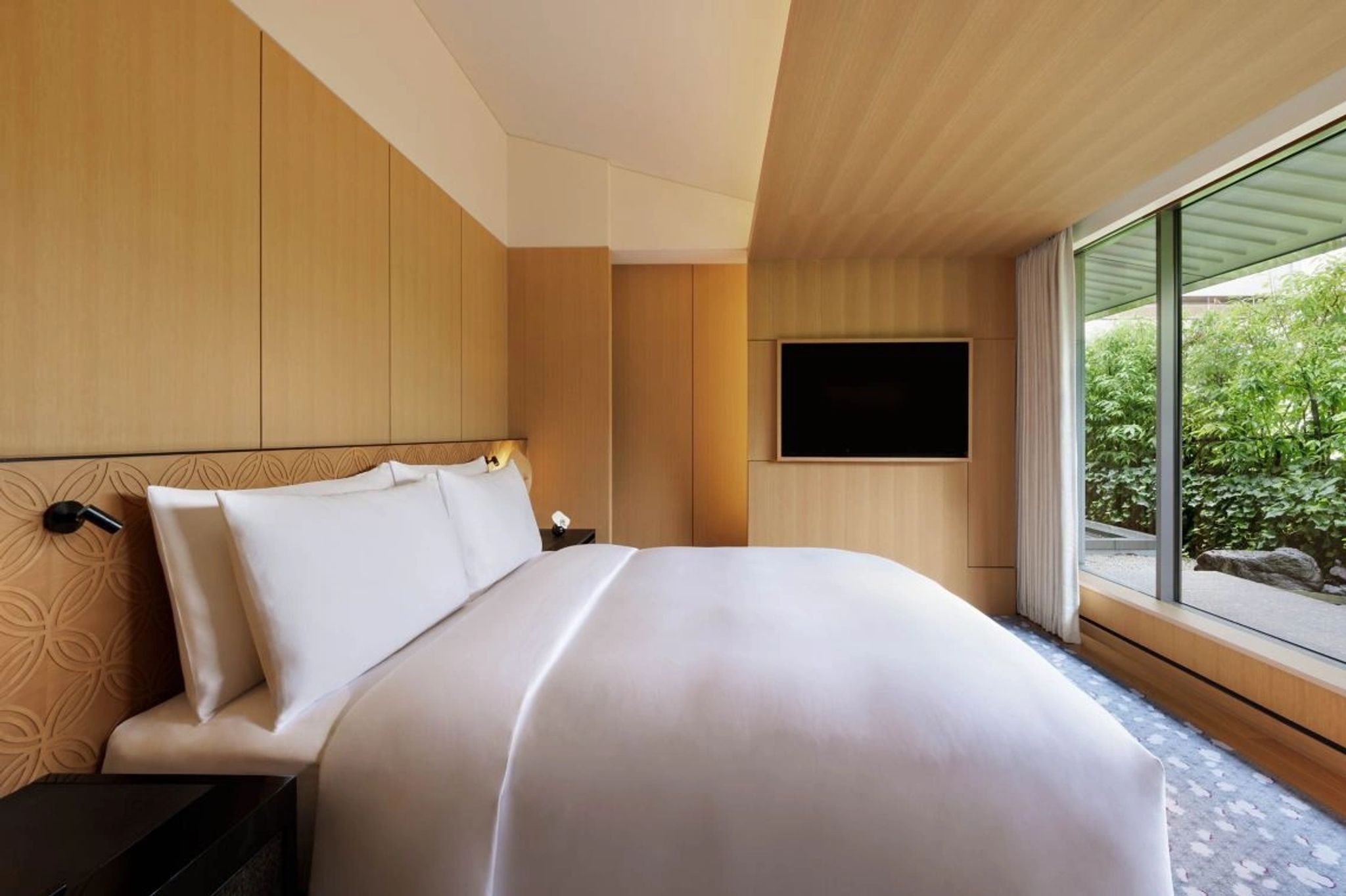 Garden Suite Arquitetura minimalista – luxo silencioso – refúgio zen