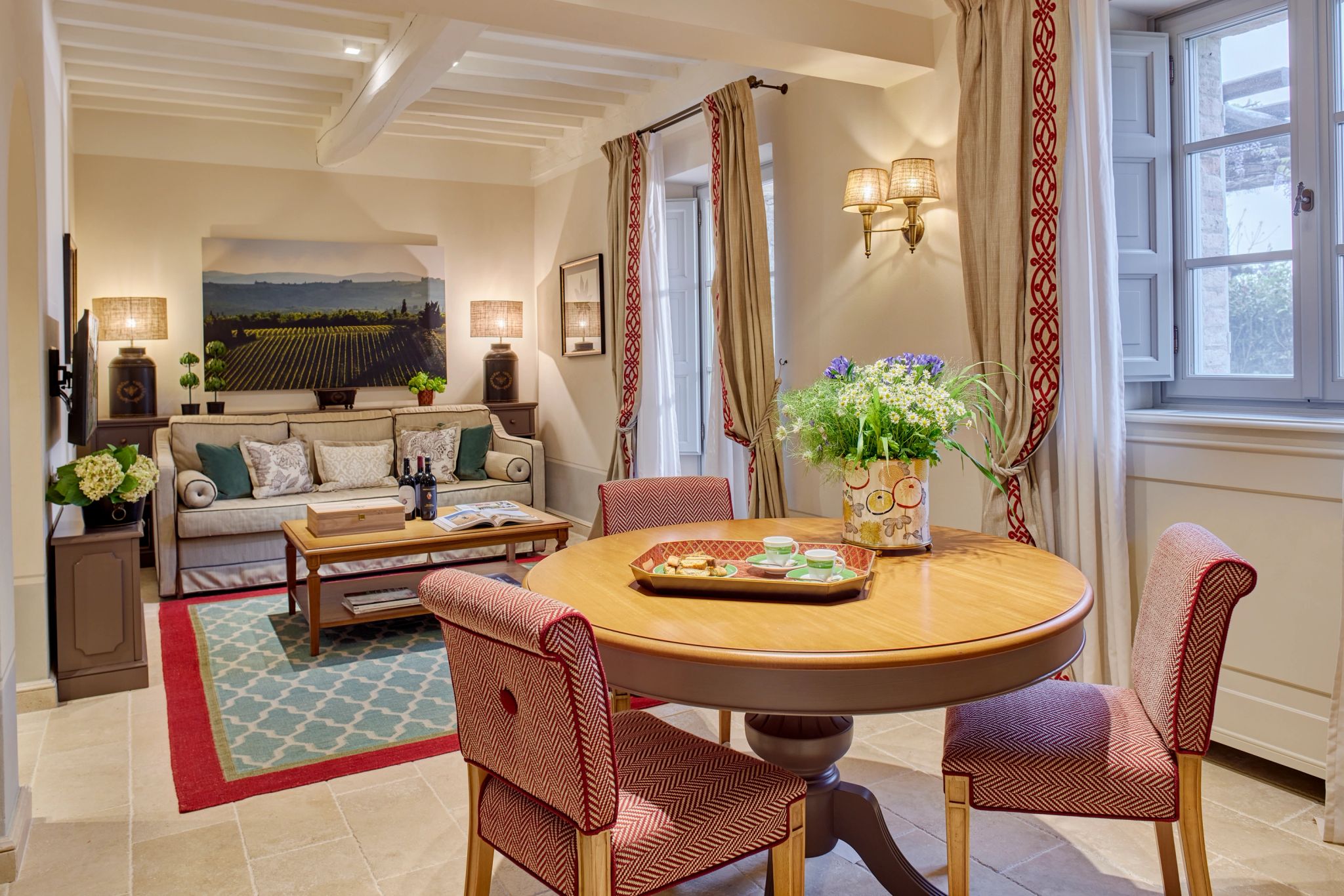 jantar na suite – suite com sala – suite de luxo – suite 5 estrelas  - sala de estar