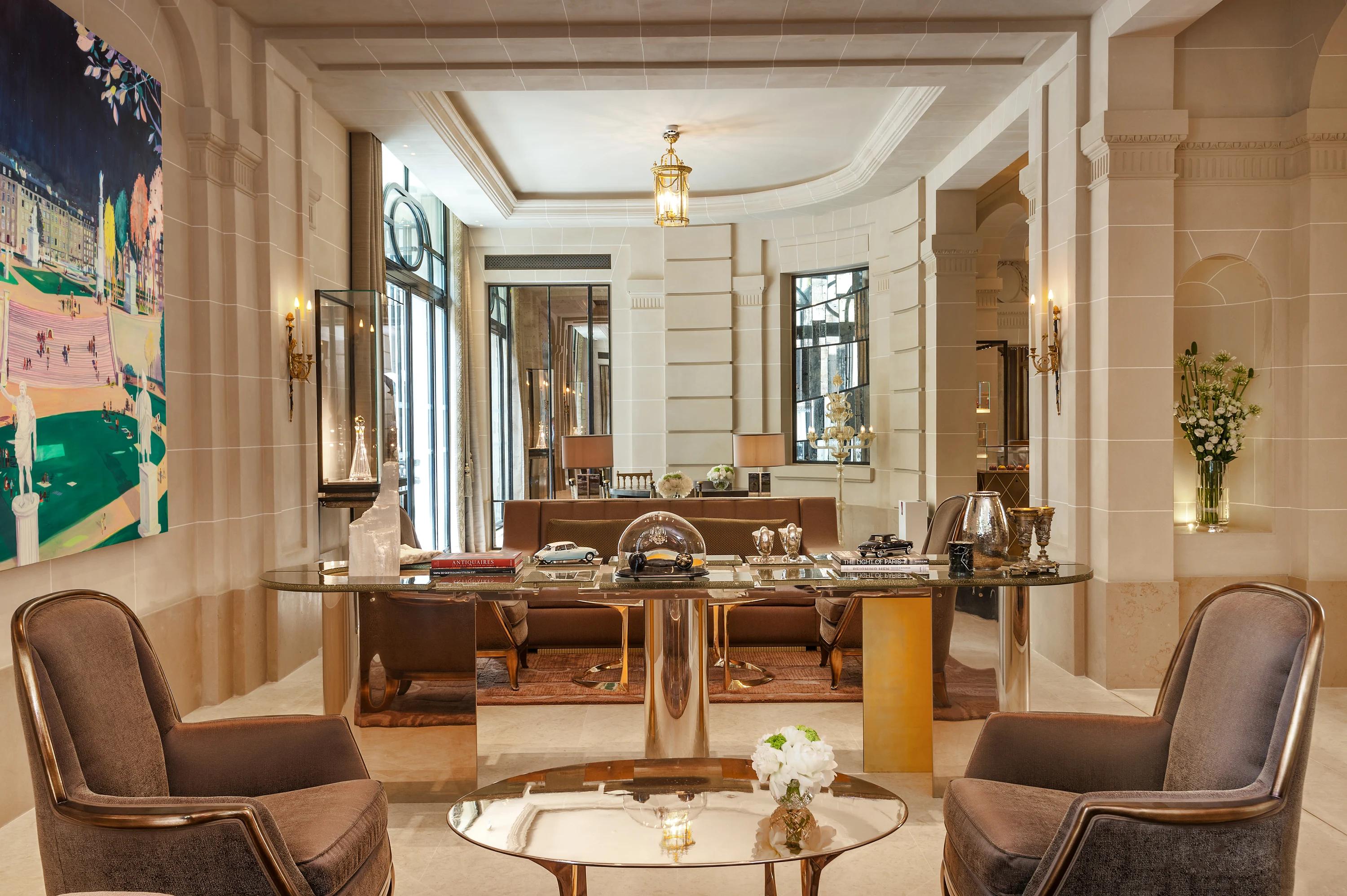 concierge em paris - lobby hotel de crillon