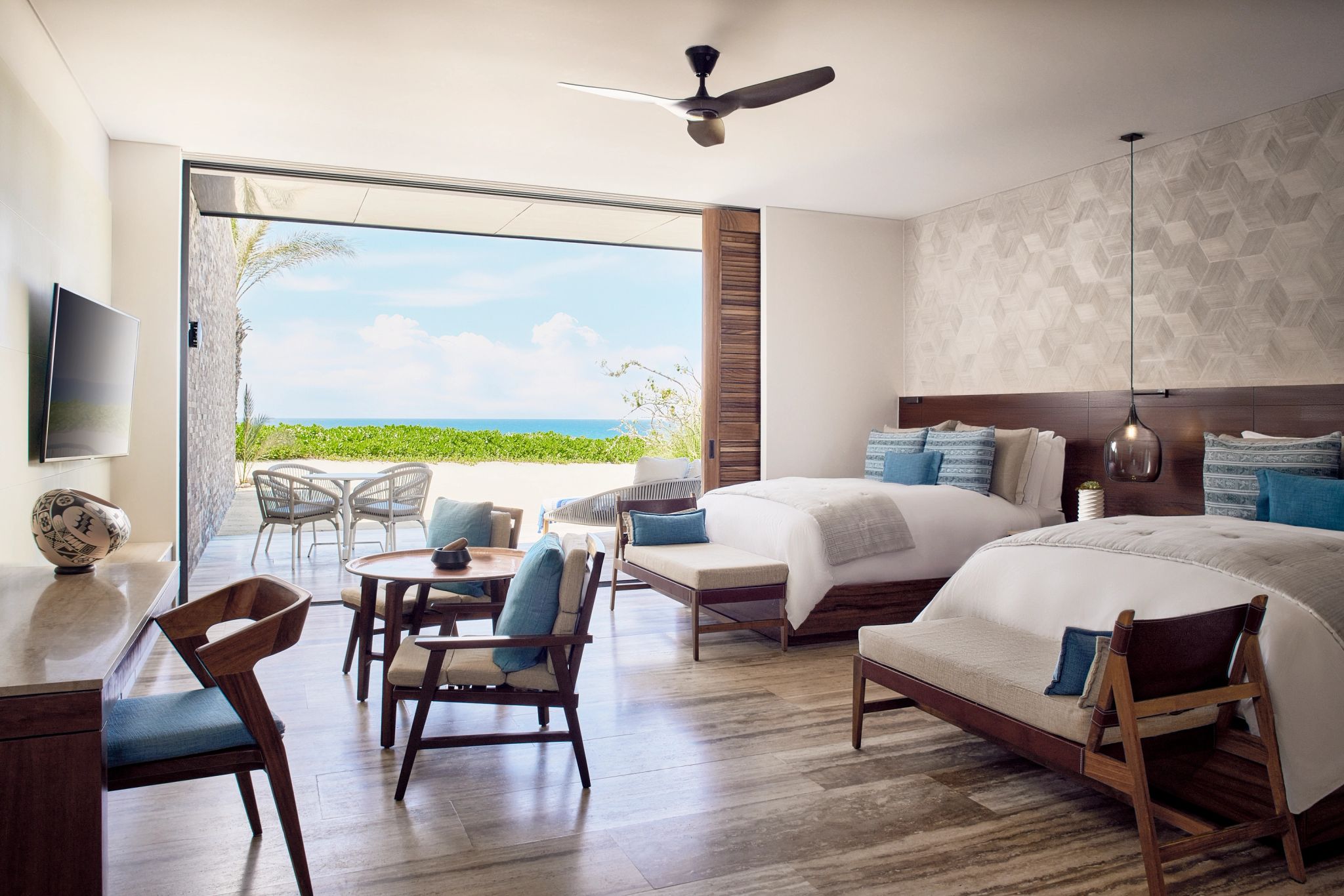 Cortes Beachfront One Bedroom Suite King Ground Floor Private Pool Terrace quarto vista mar - quarto com terraço - quarto com piscina