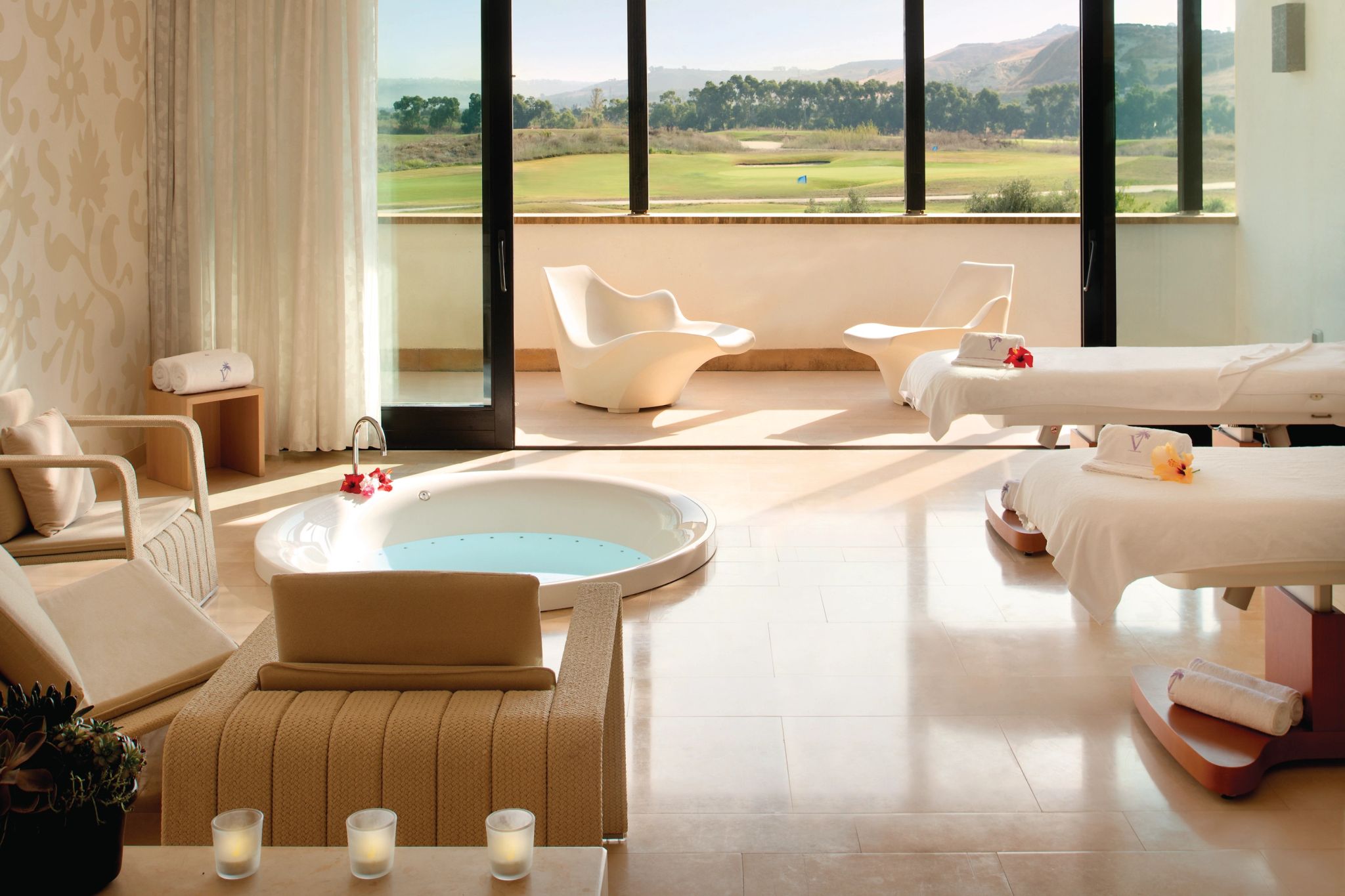 jacuzzi – jacuzzi aquecida – tratamentos de spa - spa bem estar - spa 5 estrelas