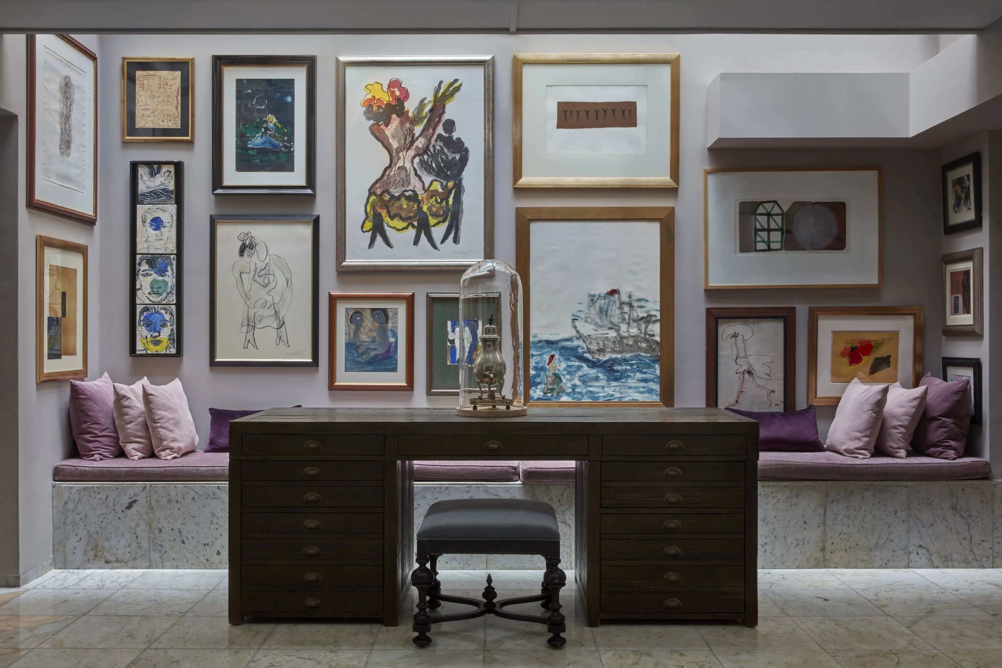 Suíte suite com obras de arte - conforto sofisticado - experiencia de luxo