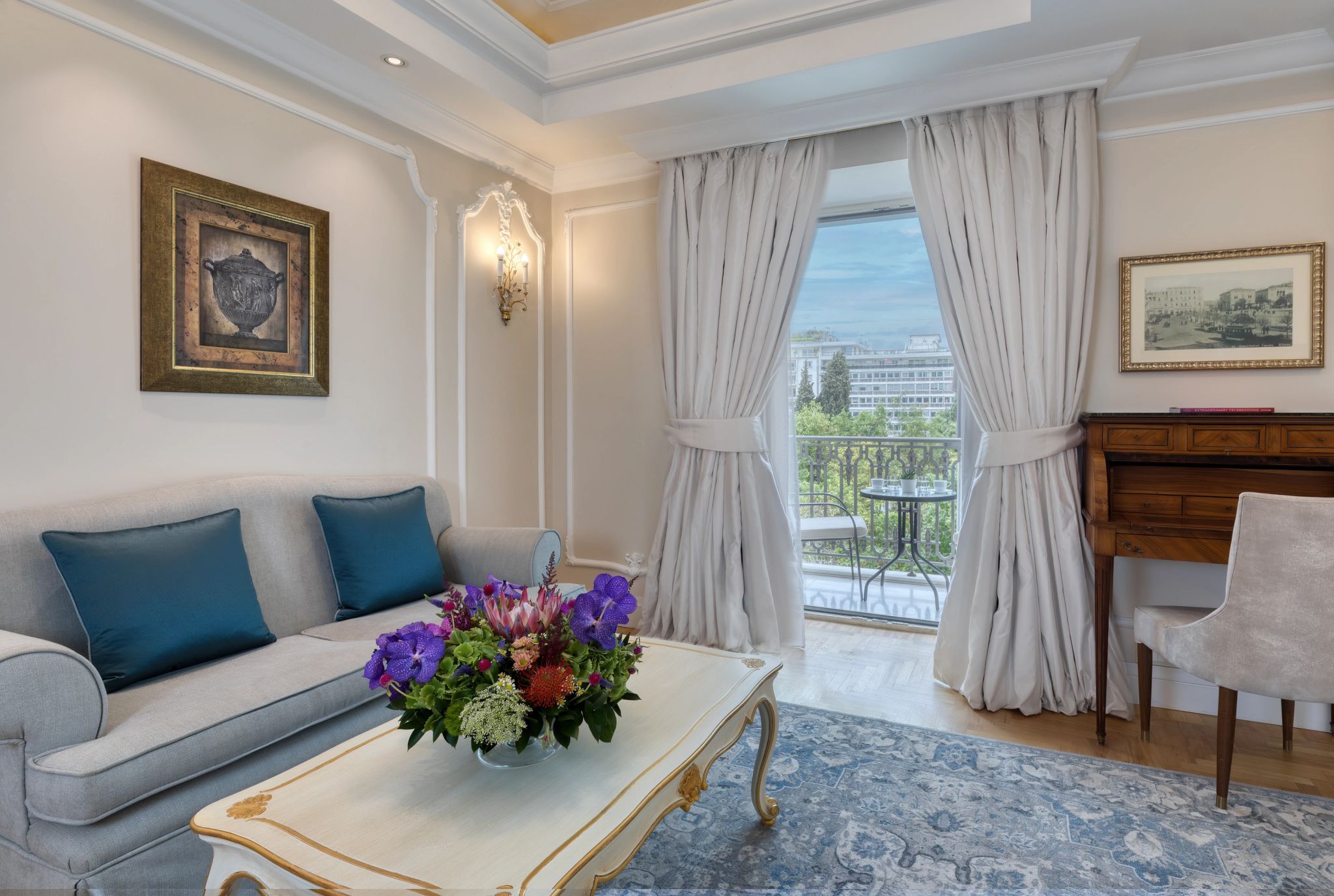 sala de estar - sofa confortavel - quarto vista atenas