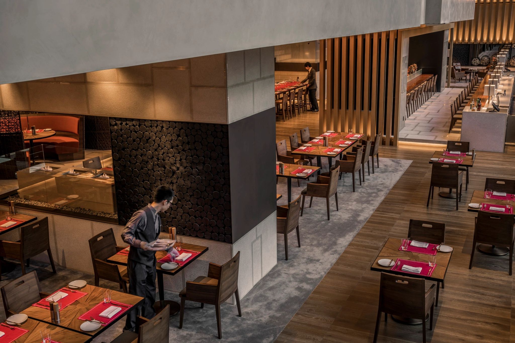 Emba Kyoto Chophouse area interna restaurante – design rustico – carnes nobres