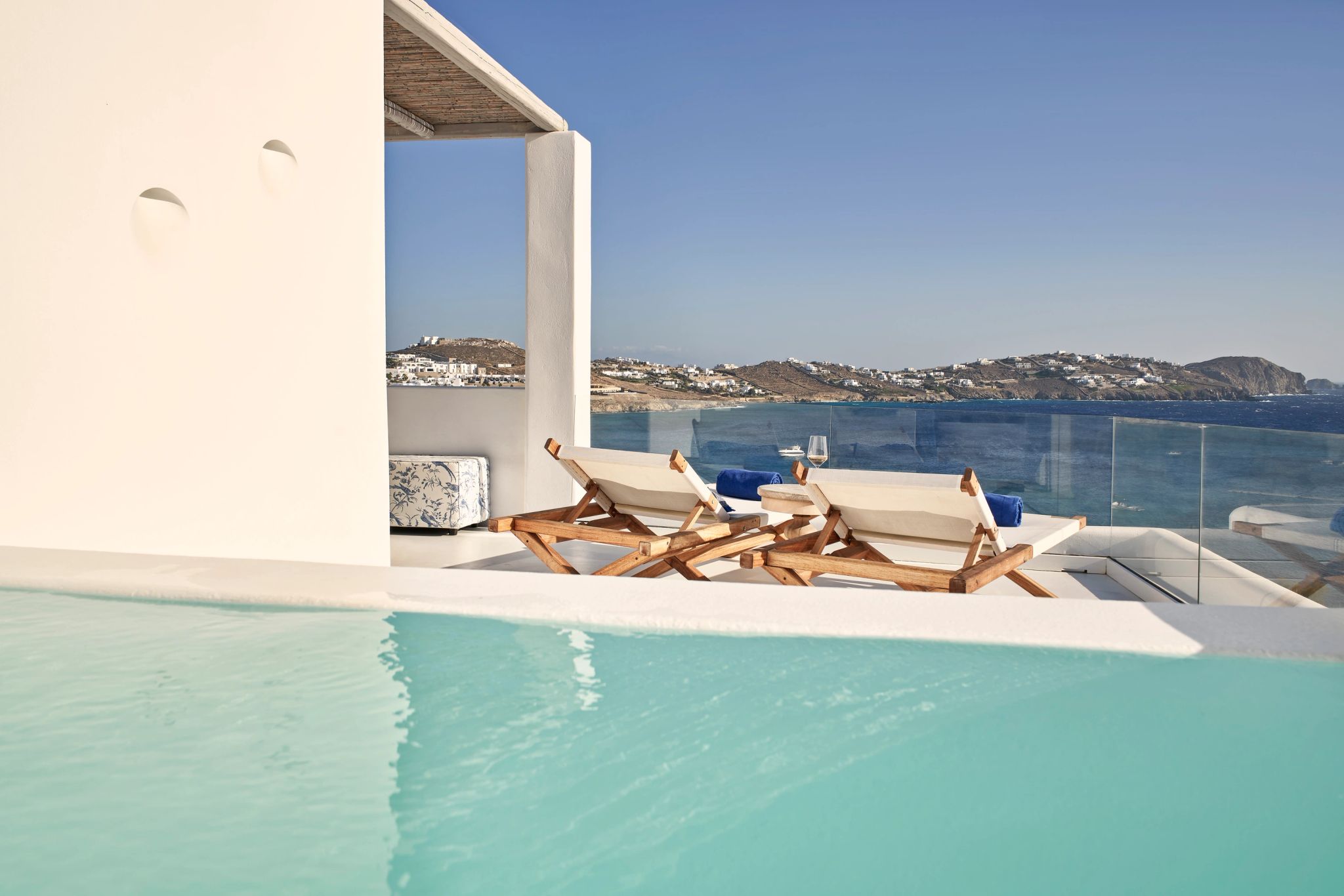 Superior Double Open Air Jetted Tub Sea View quarto com jacuzzi - jacuzzi ao ar livre - banho de sol