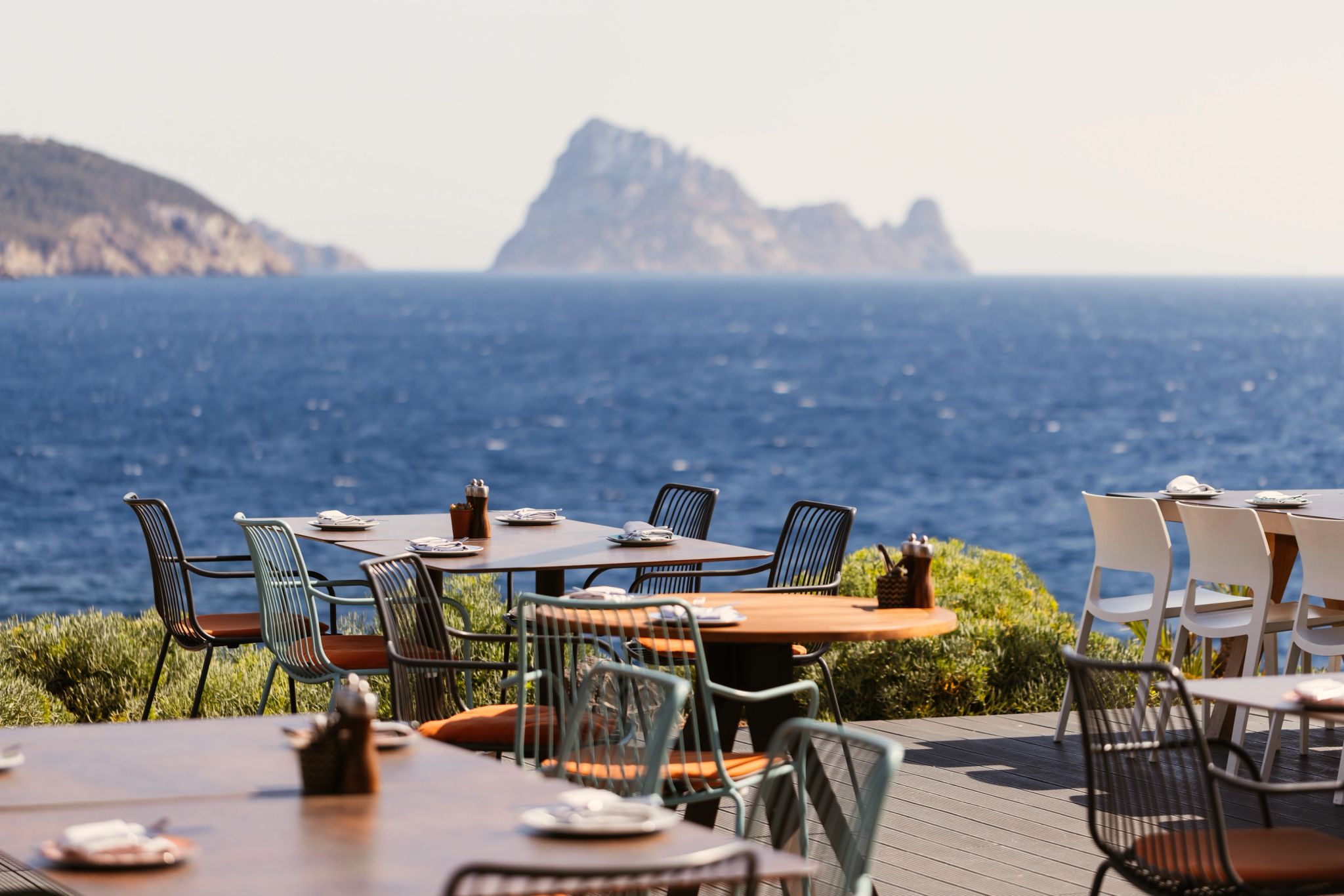 Restaurante do Hotel paisagem natural deslumbrante desde hotel luxuoso em ibiza