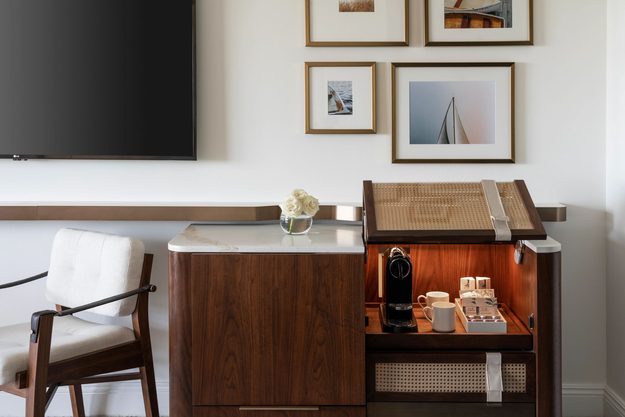 1 King, Resort View quarto de hotel - frigobar - amenidades de hotel