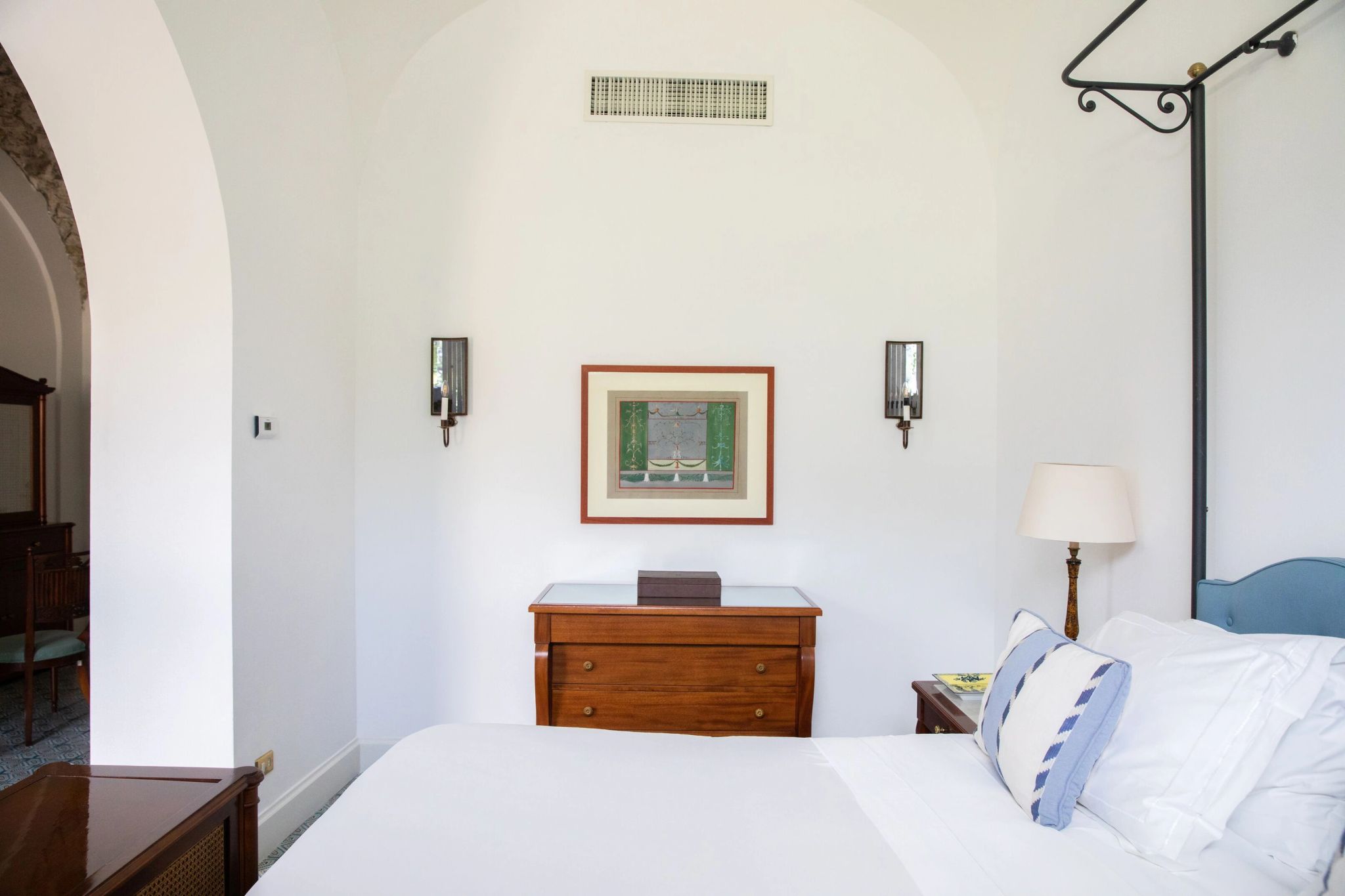 quarto classico - quarto hotel 5 estrelas - quarto king - cama king - quarto vista jardim