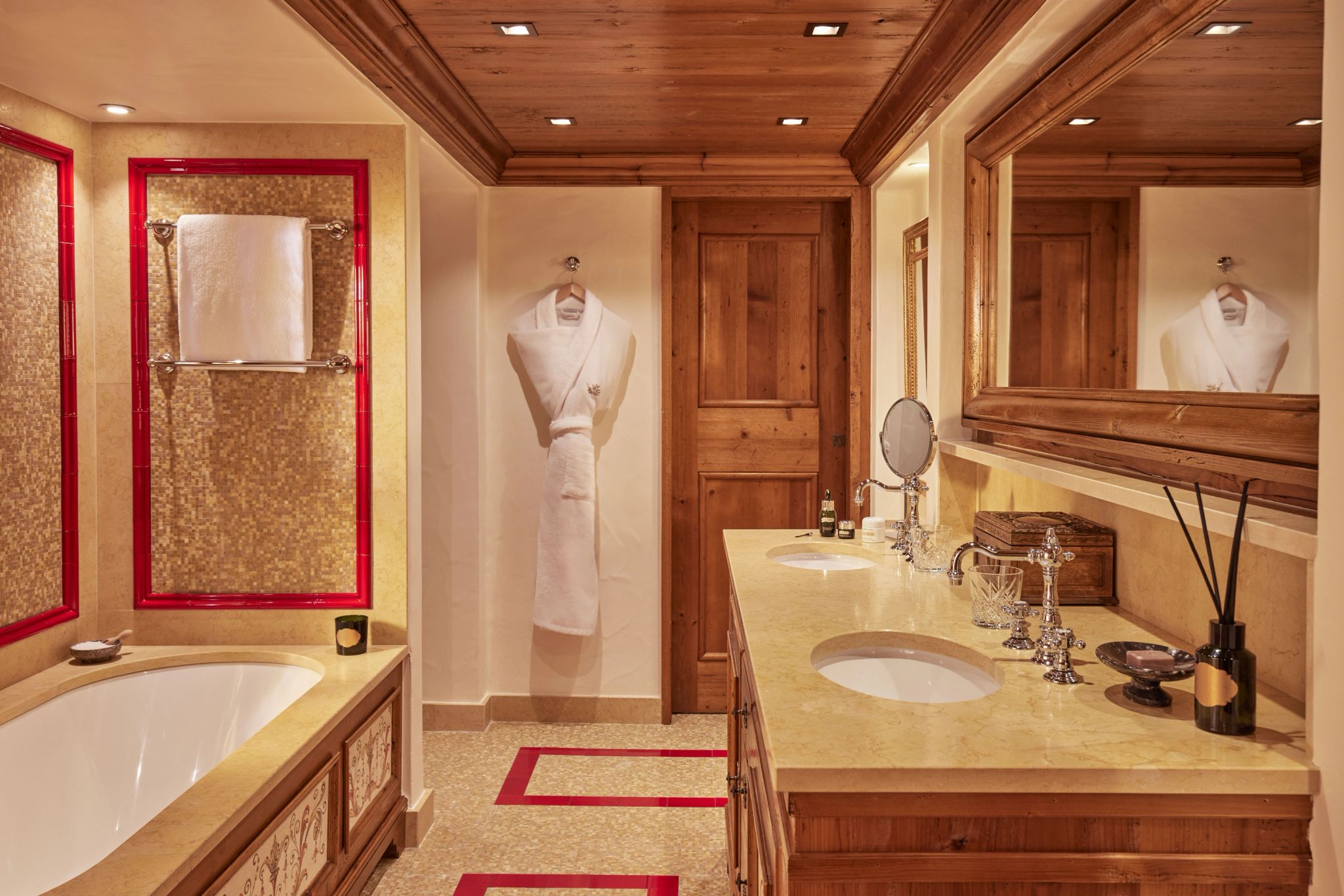 The Lys Martagon Suite  banheira - banheiro do hotel - banho premium