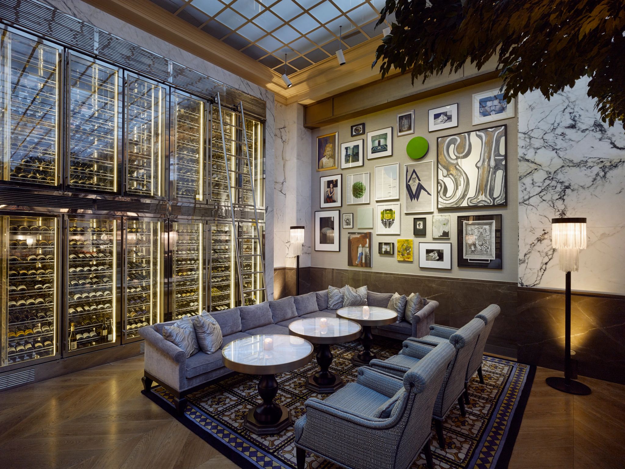 The Bank Bar lounge bar – adega de luxo – adega hotel