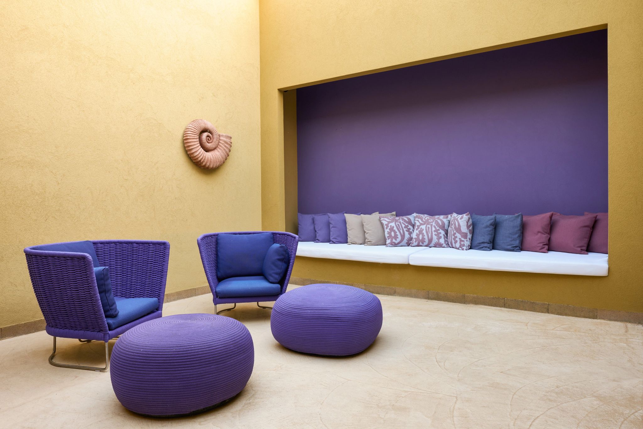 Mimosa Suite with Pool area externa - terraço mobiliado – sofa confortavel - lounge ao ar livre