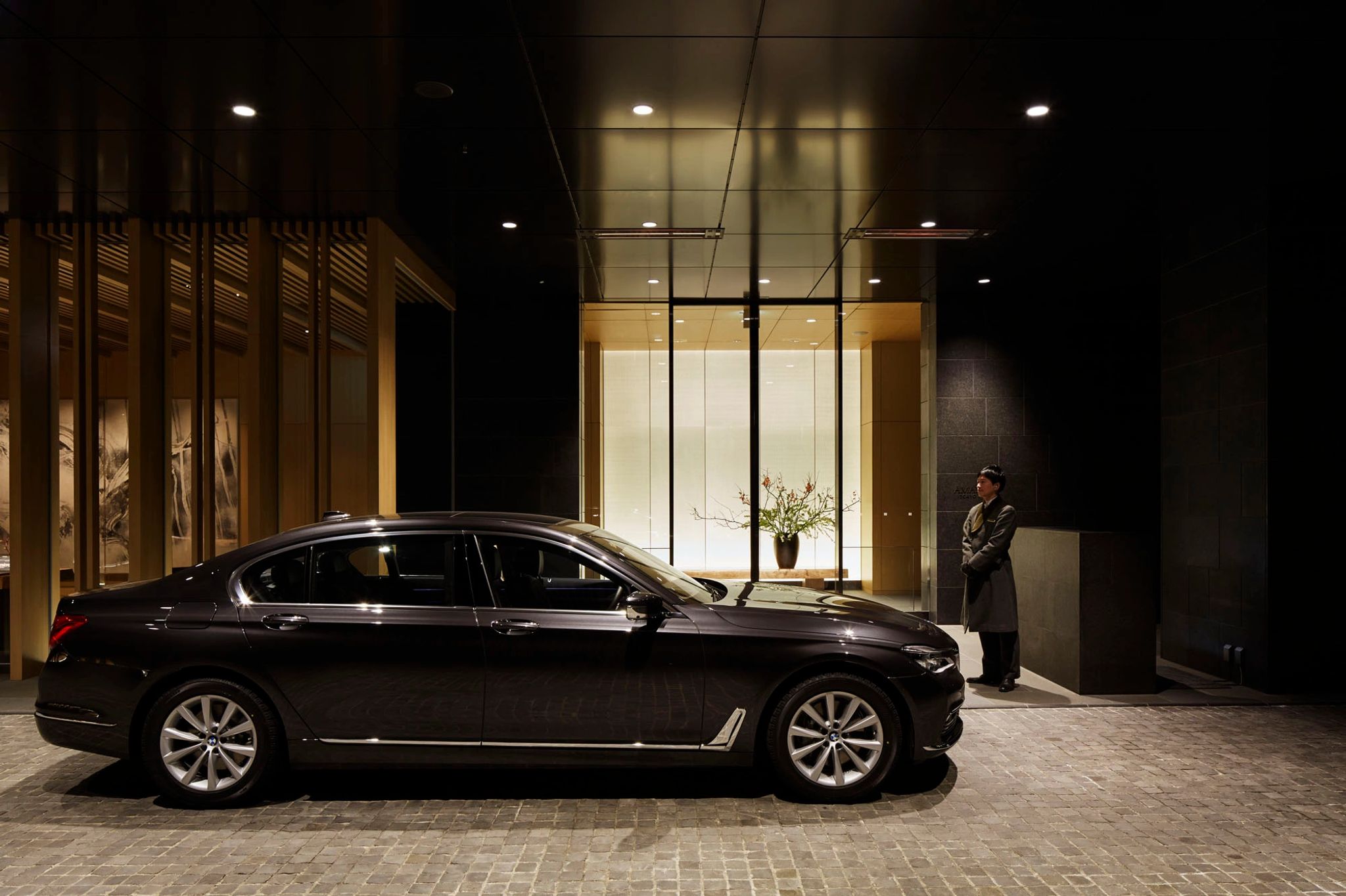 piscina coberta – arquitetura moderna – piscina iluminada