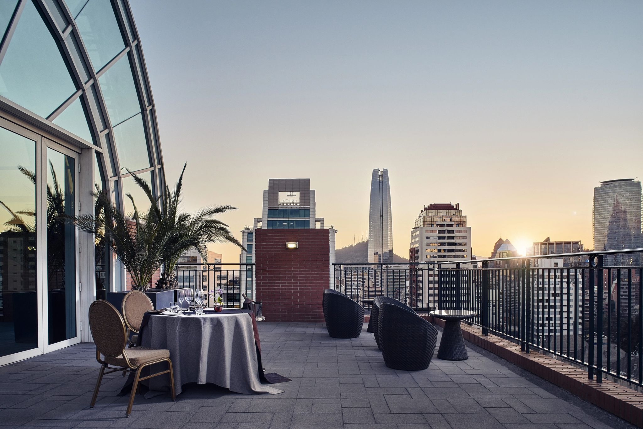 vista panorâmica santiago – rooftop ritz carlton - terraço com vista