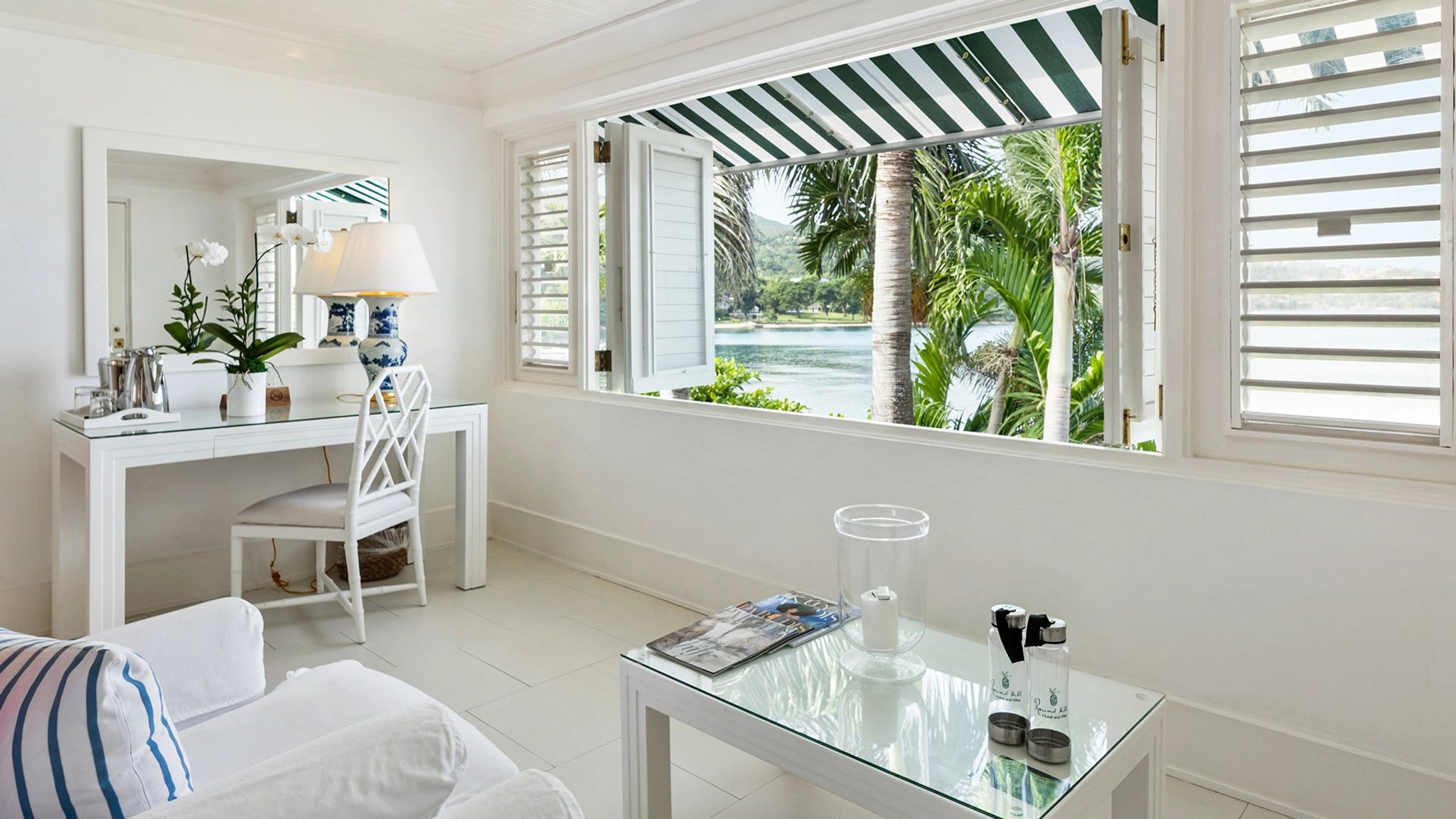 Premium Ocean View Double  quatro vista mar - mesa de trabalho - quarto de hotel