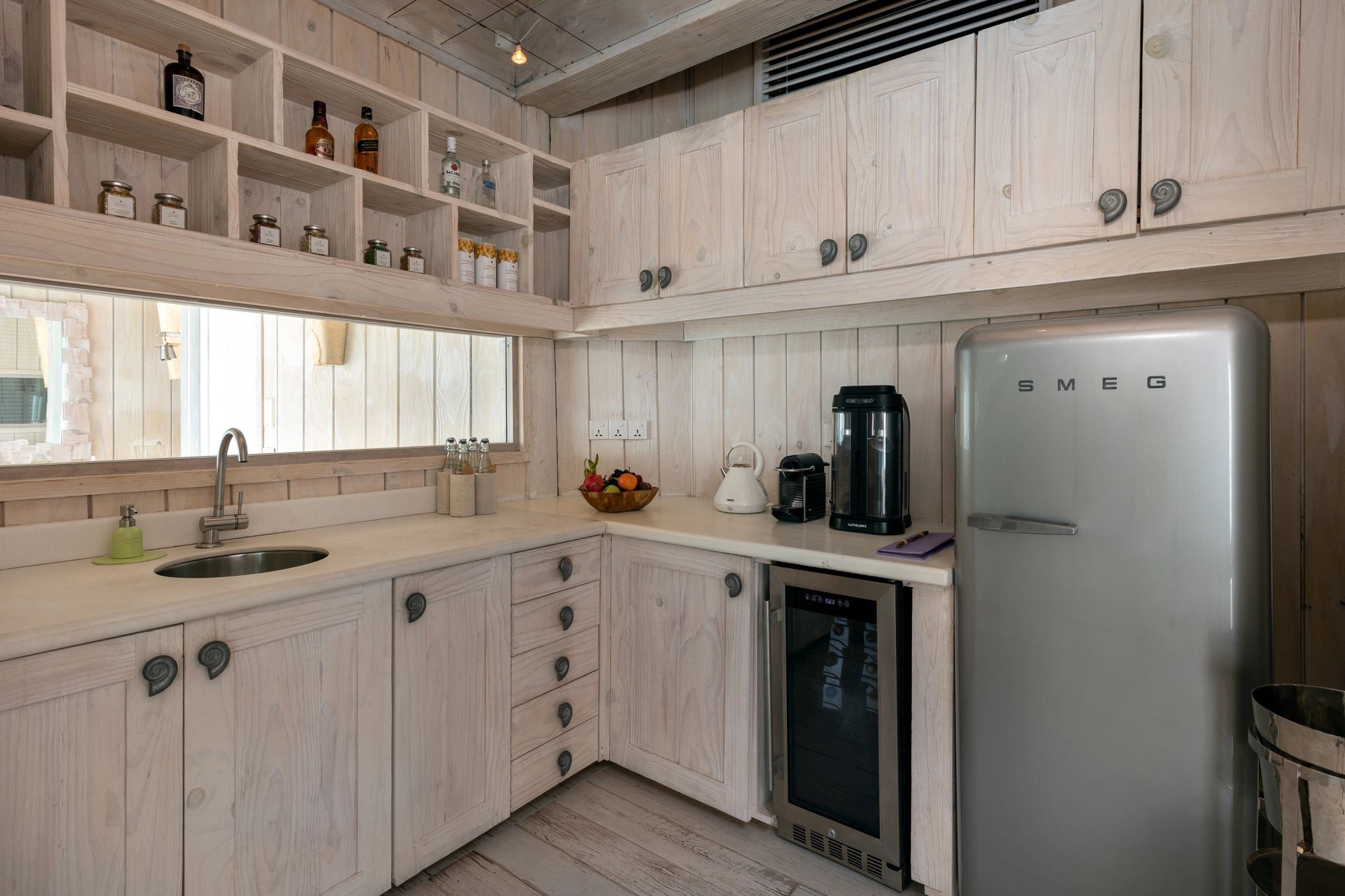 Two Bedroom Water Retreat Slide   cozinha gourmer - area gourmet - cozinha moderna