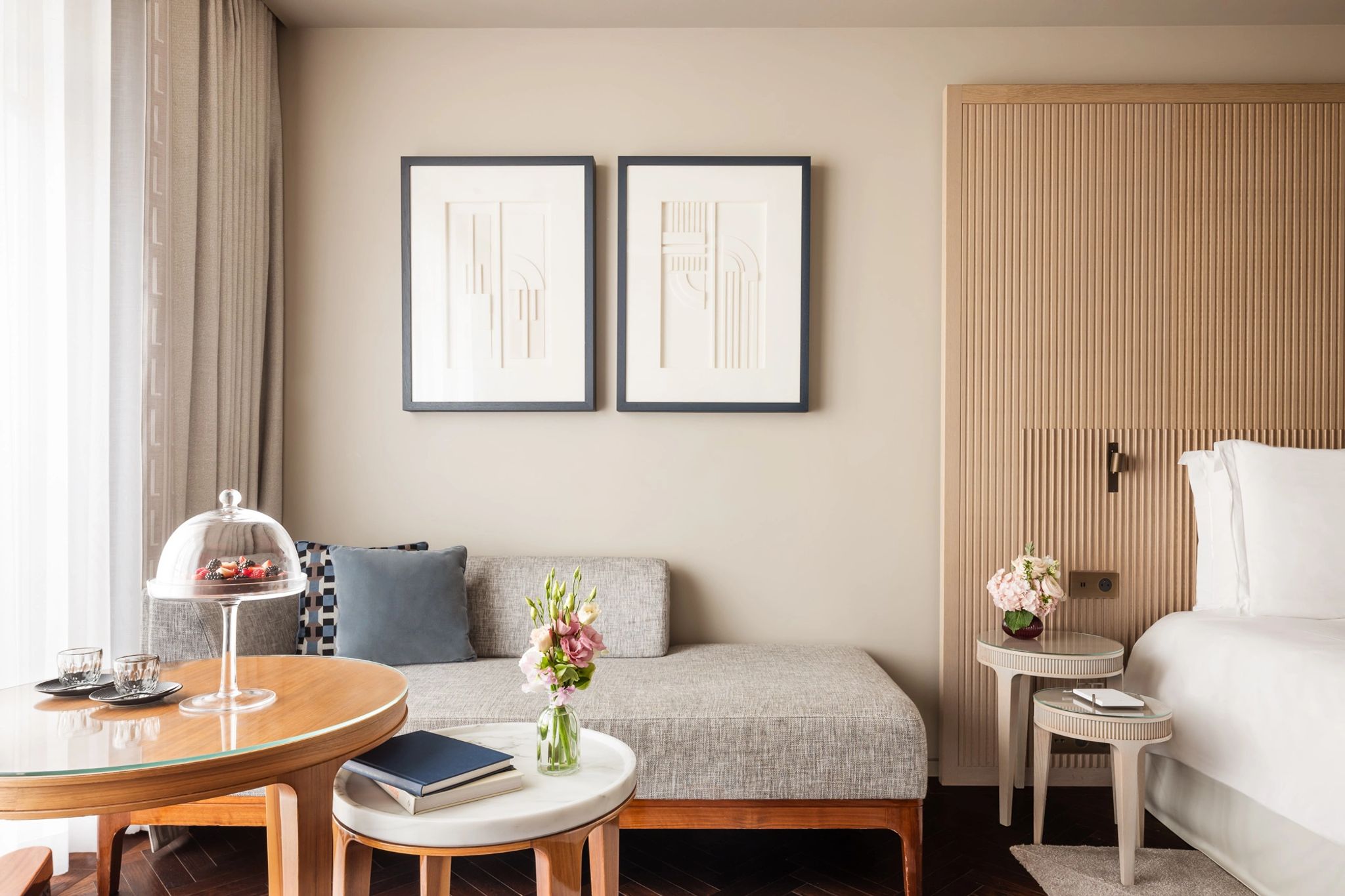 Junior Suite sala de estar - sofa confortavel - sala chique