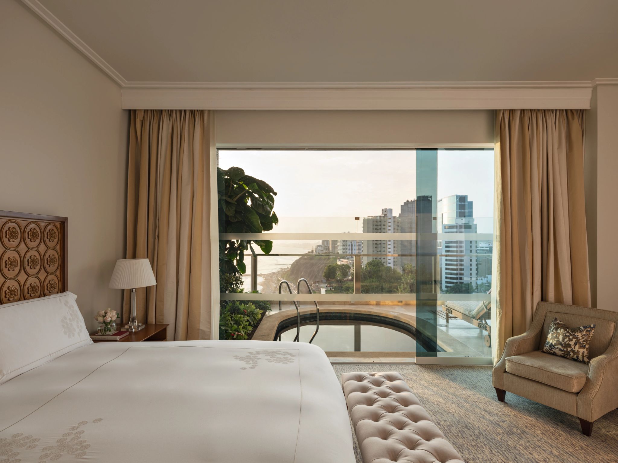 Limeña Suite suite com piscina - piscina privativa - piscina externa