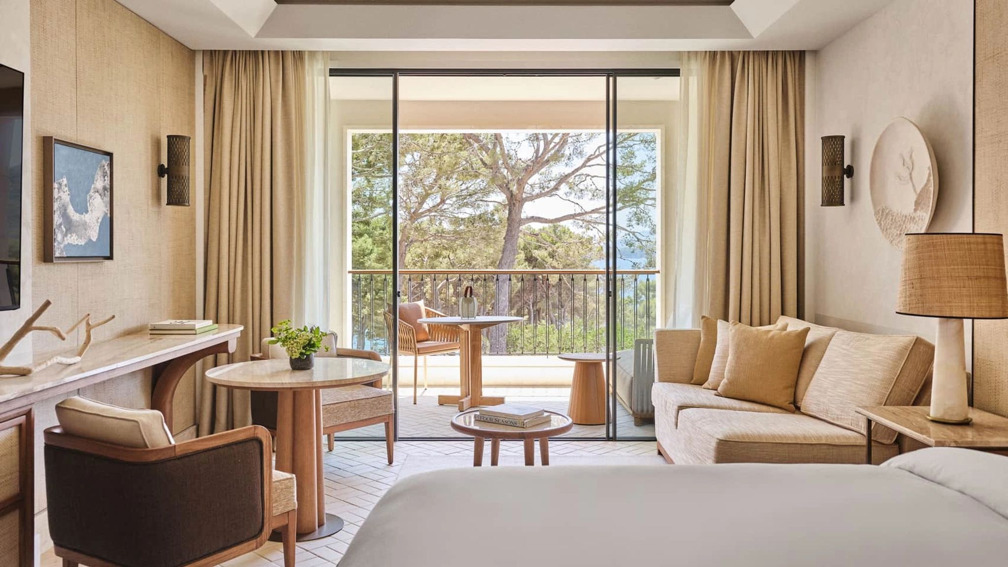 Grand Pine View quarto de luxo - vista panoramica - cama de casal