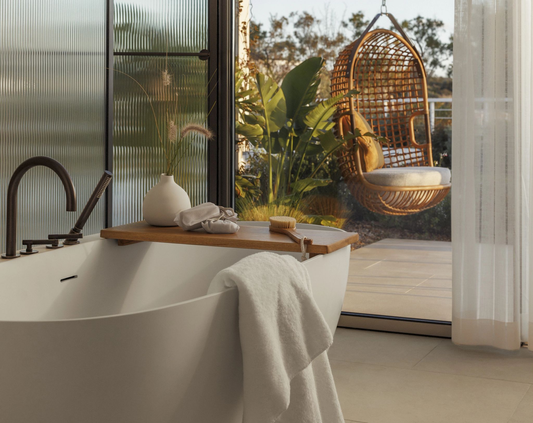 Villa Gaia banheiro de luxo – banheira de imersao – banho premium