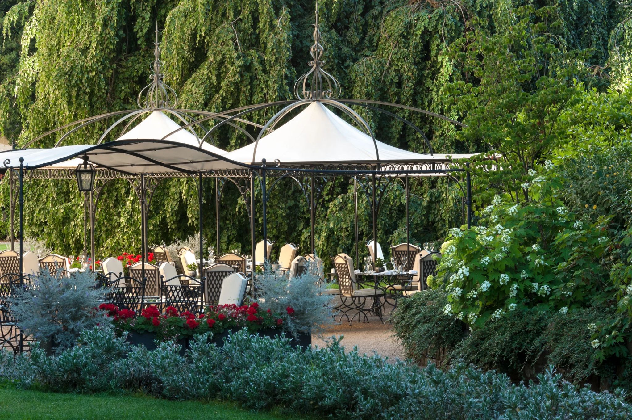 restaurante com terraço - restaurante do hotel - restaurante 5 estrelas