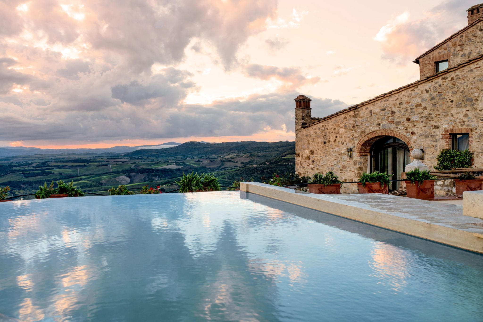 piscina vista toscana - piscina externa - piscina climatizada