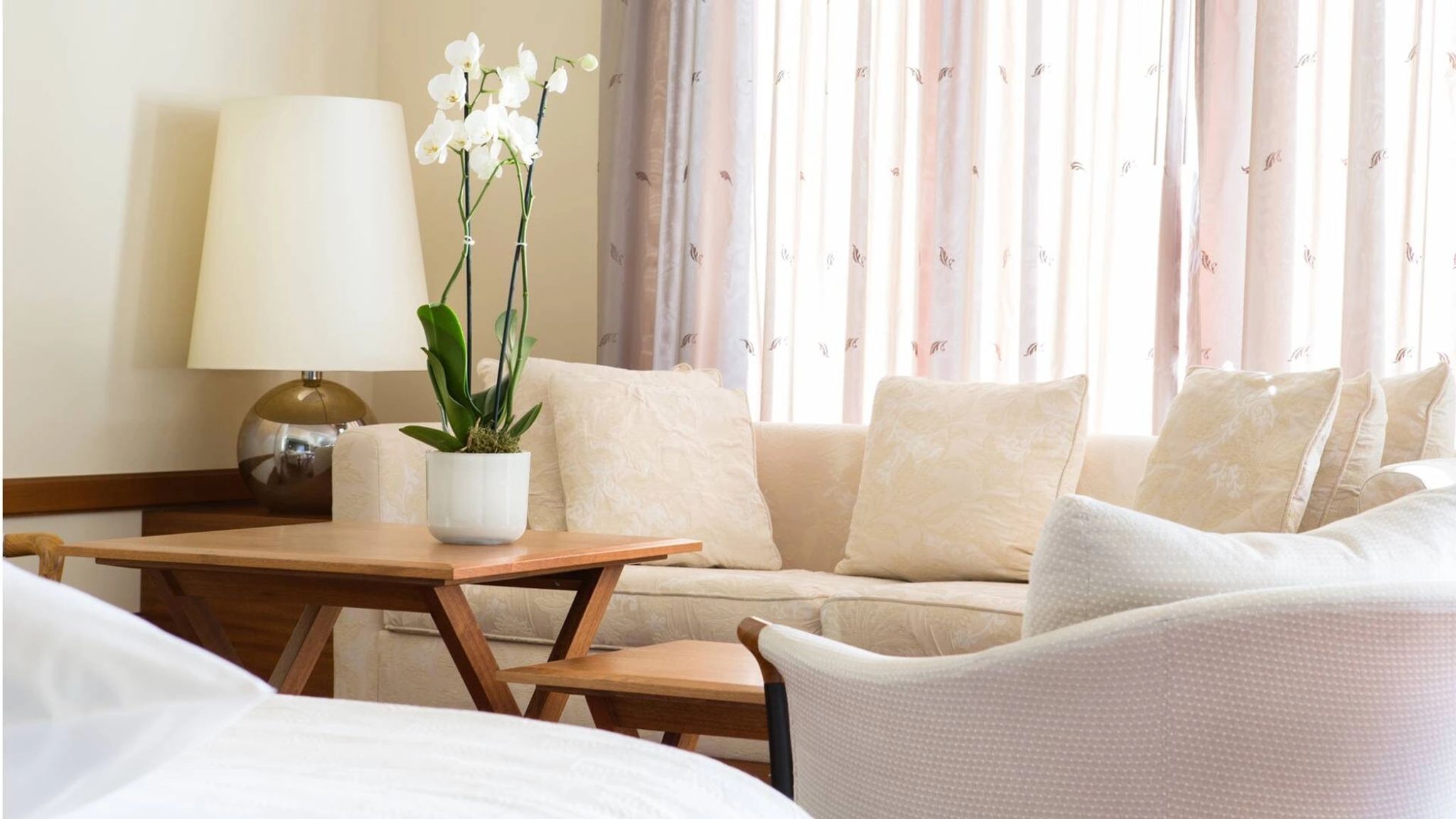 Nescens Junior Suite suite com sala – sala de estar – design clean