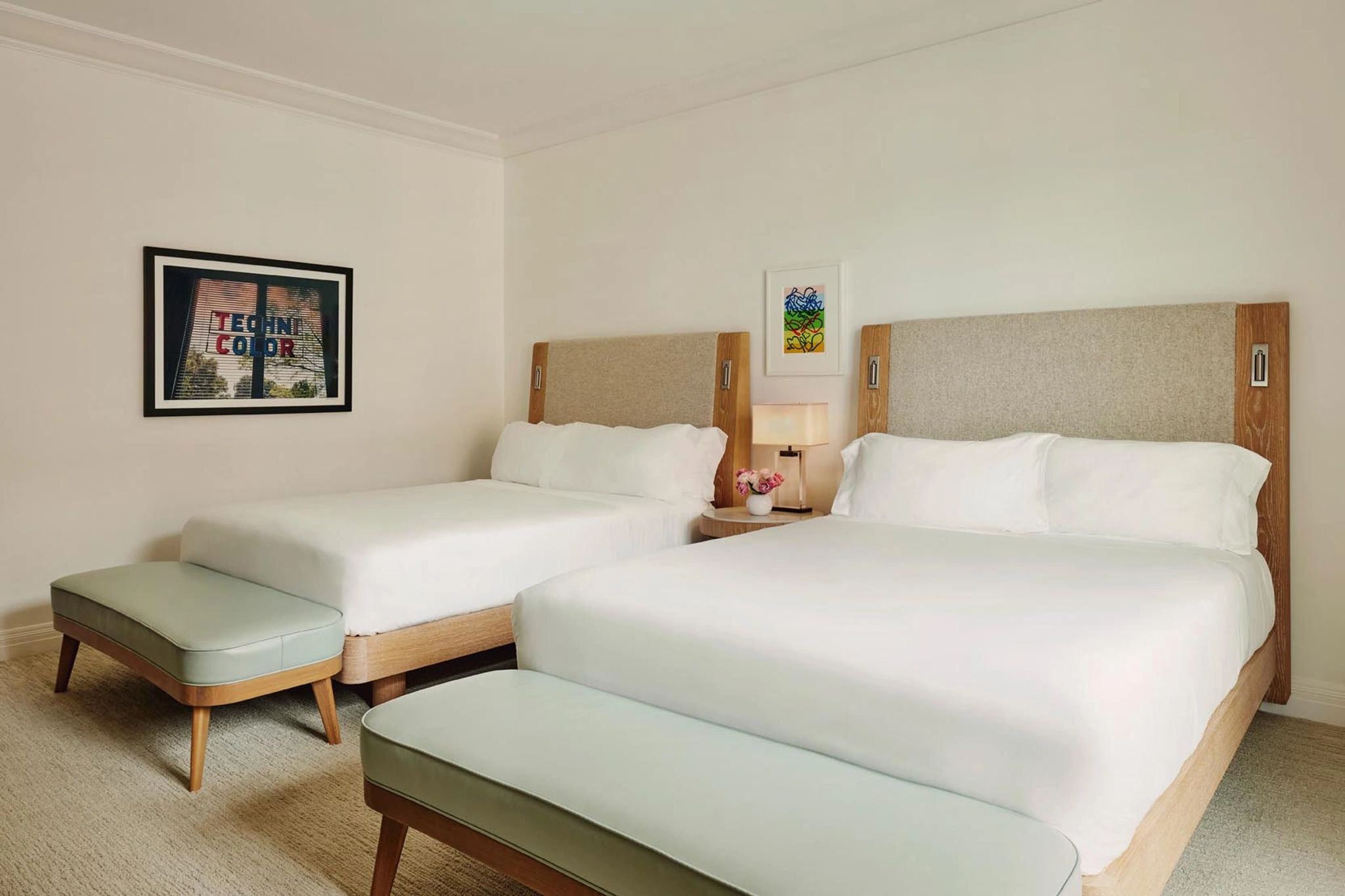 Superior Two Queen quarto amplo - decoraçao minimalista – quarto familia