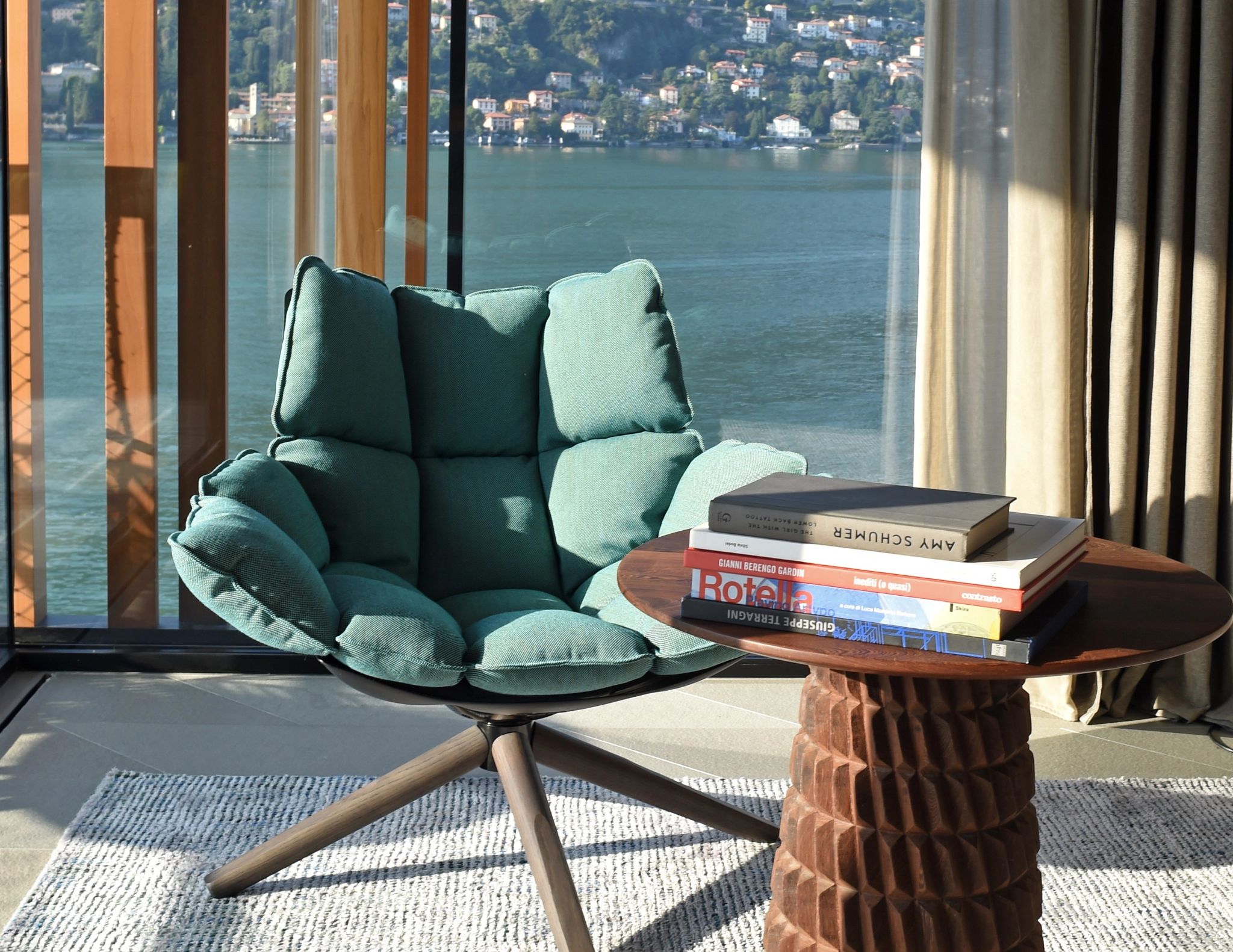 Corner Suite suite moderna - suite vista mar - espaço para leitura