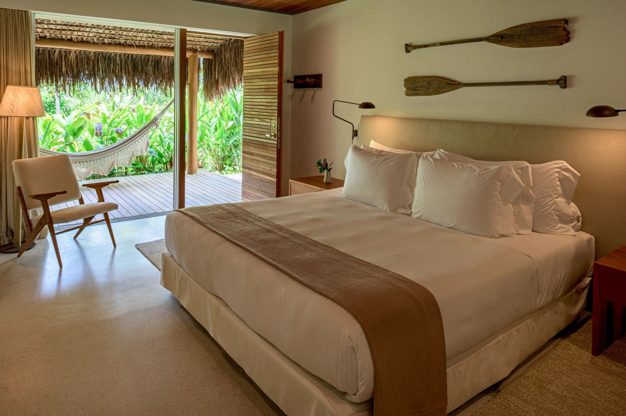 cama king-size - quarto de hotel - deluxe