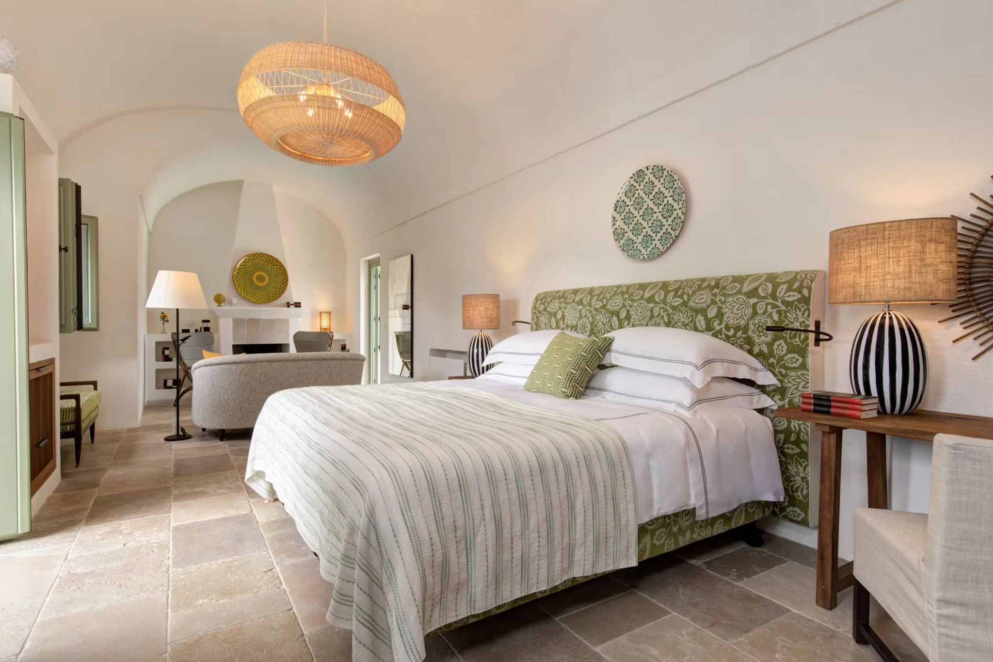 cama king size - quarto casal amplo - decoracao estilo puglia