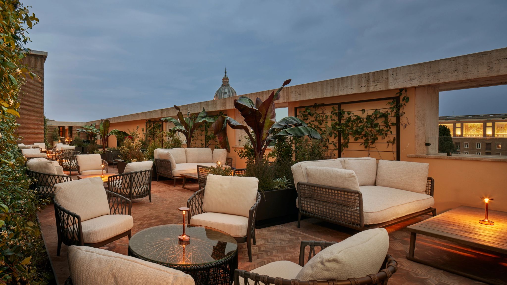 terraço de luxo - lounge ao ar livre - terraço em roma - hotel com terraço