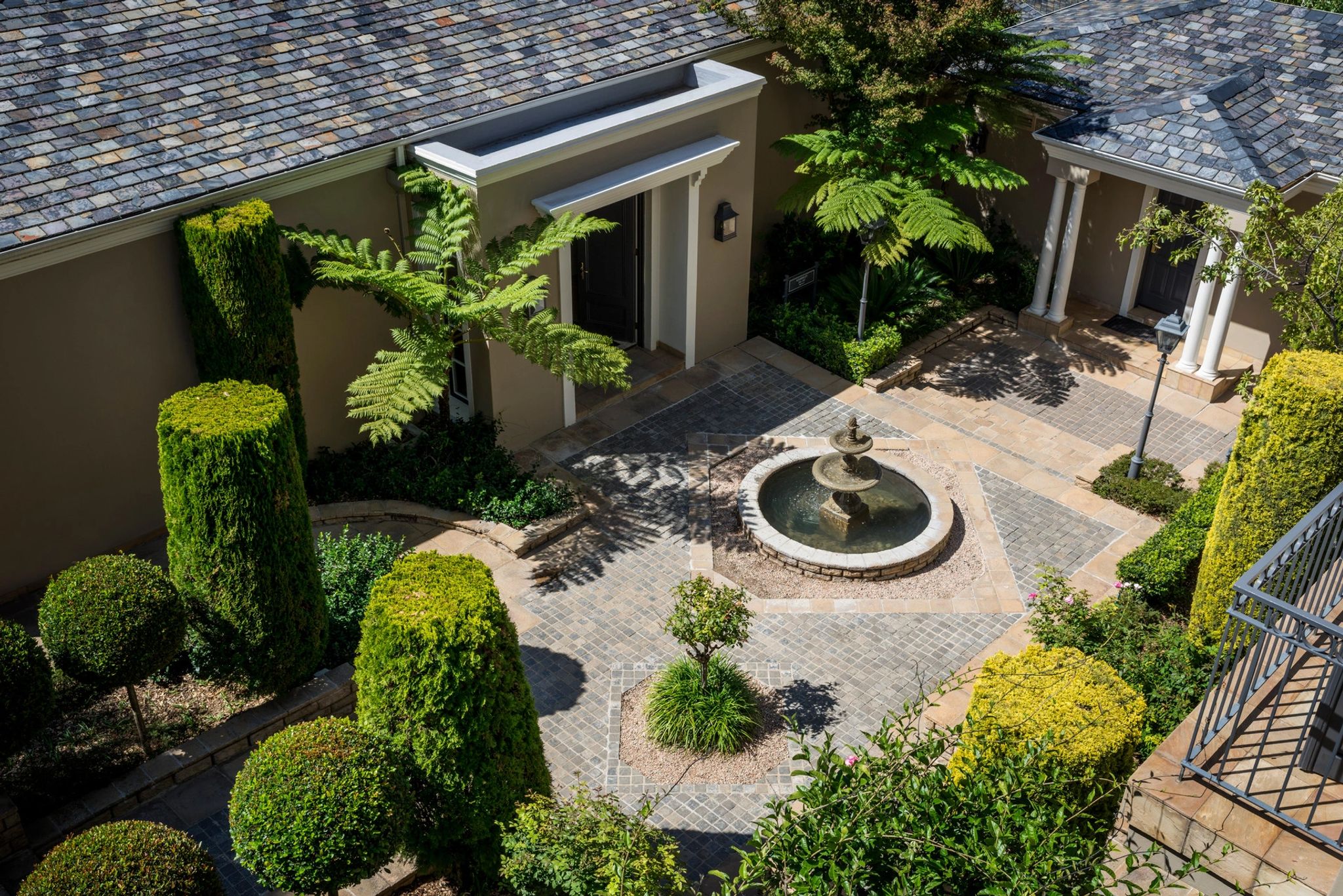 Royal Suite patio – fonte de luxo – interiores do hotel