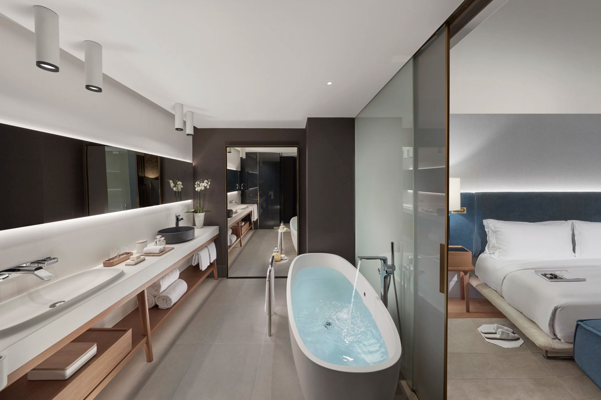 banheiro com banheira – banheira de luxo – junior suite
