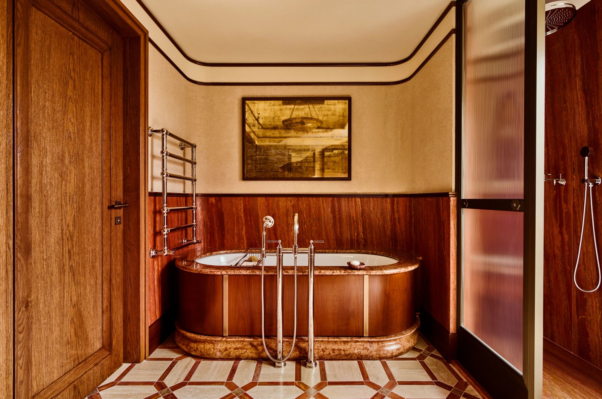 Obelisco Suite banheiro de luxo - banheira de imersao - banho premium