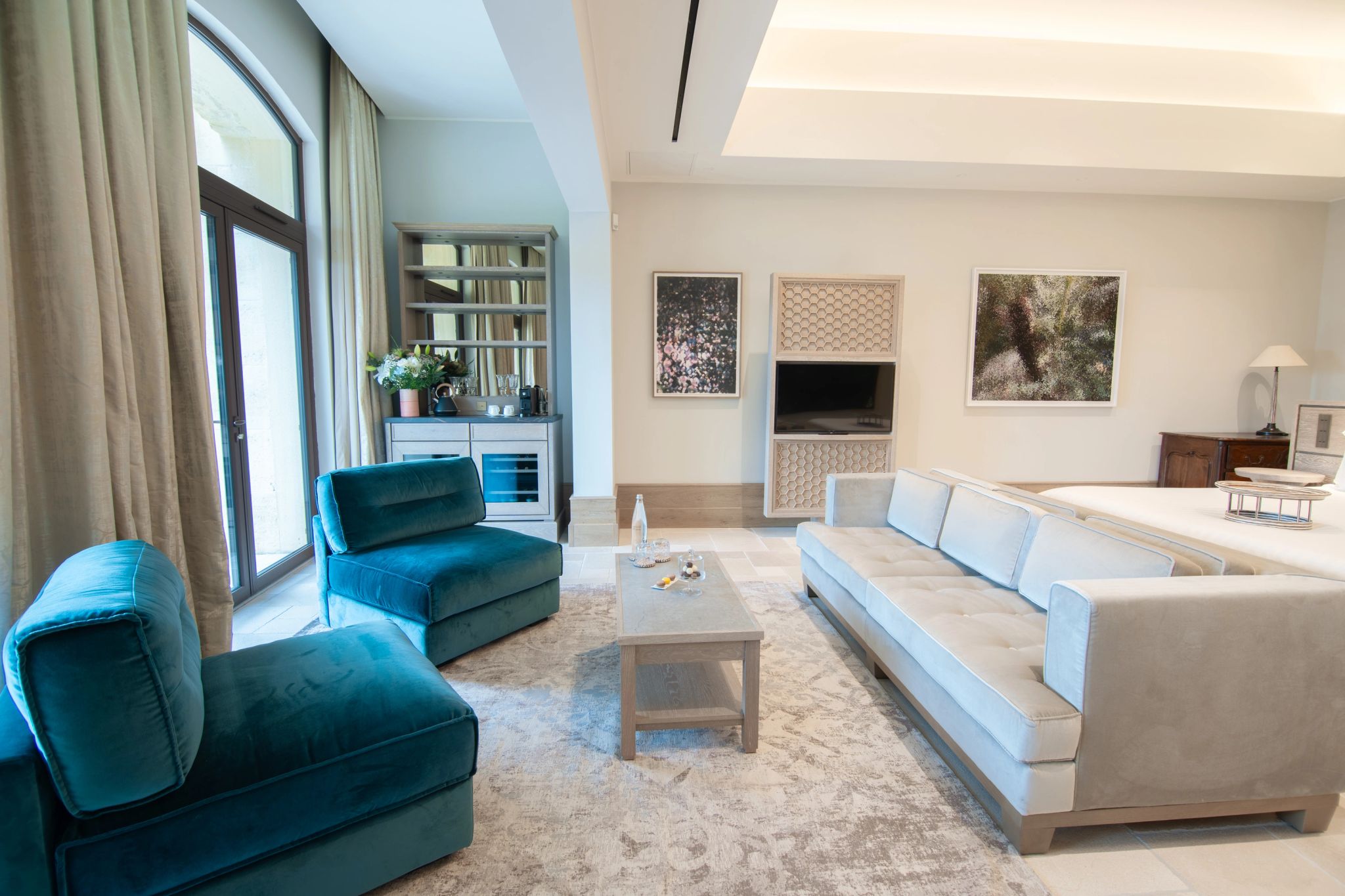 Elysia Suite sala de estar - sala moderna - sala chique - suite com sala - sala com tv