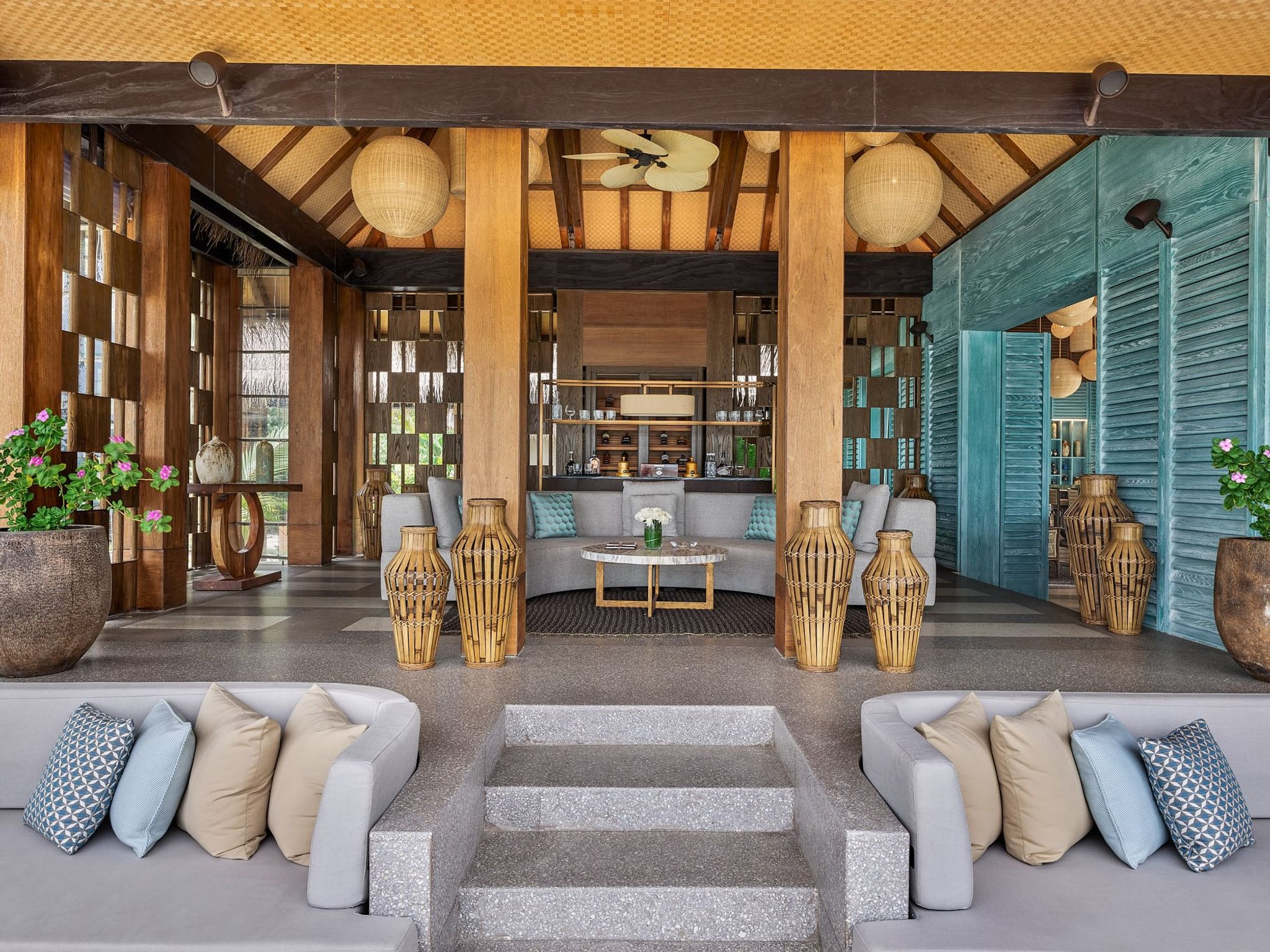 mura bar - restaurante beira piscina - lounge ao ar livre - bar moderno