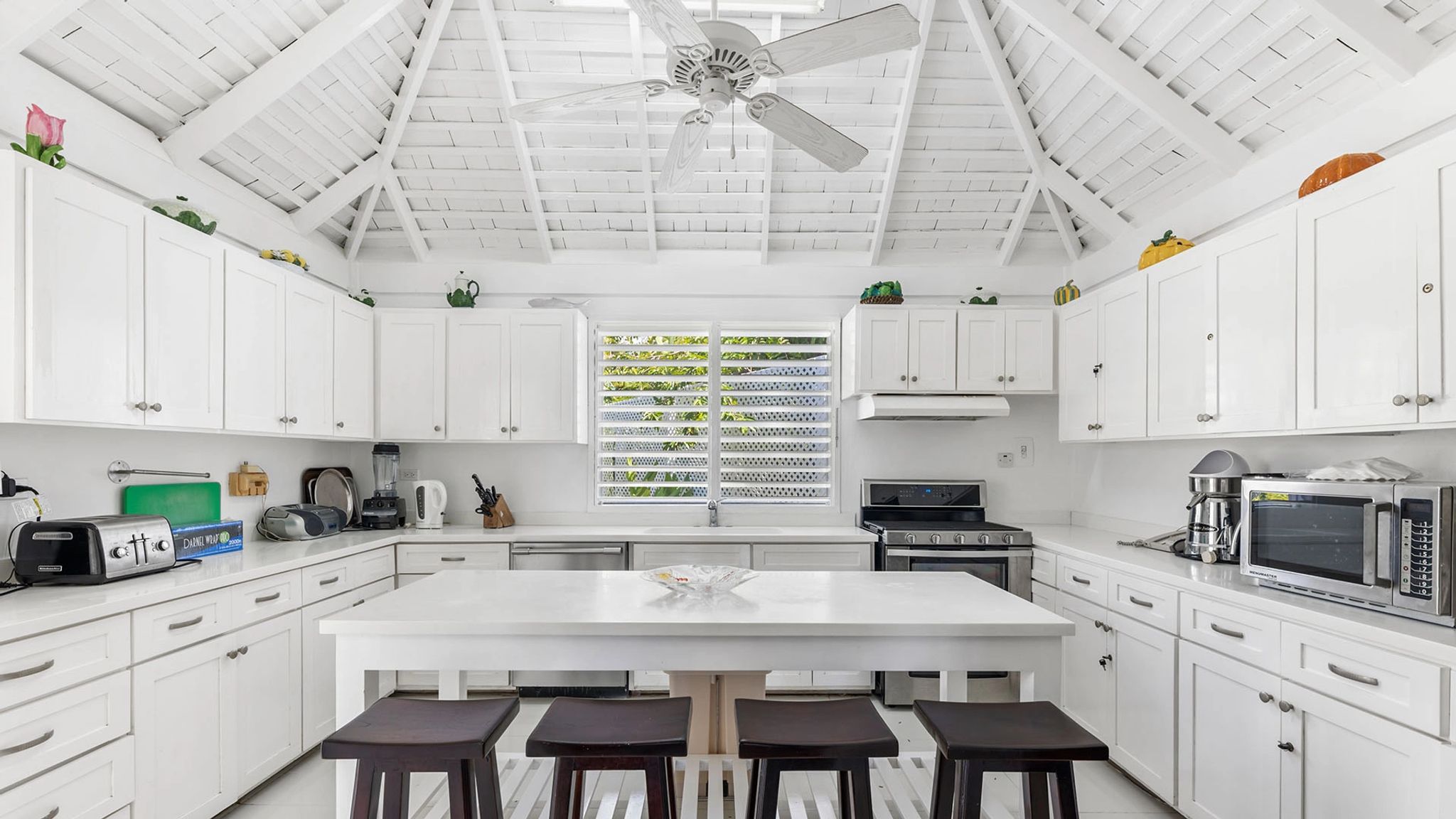 Two Bedroom Classic Villa no pool  cozinha dos sonhos - cozinha moderna - cozinha espaçosa