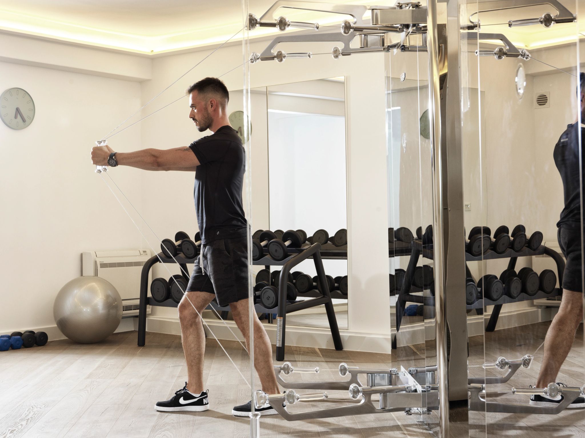 Academia do hotel academia moderna - espaço fitness - vida saudavel