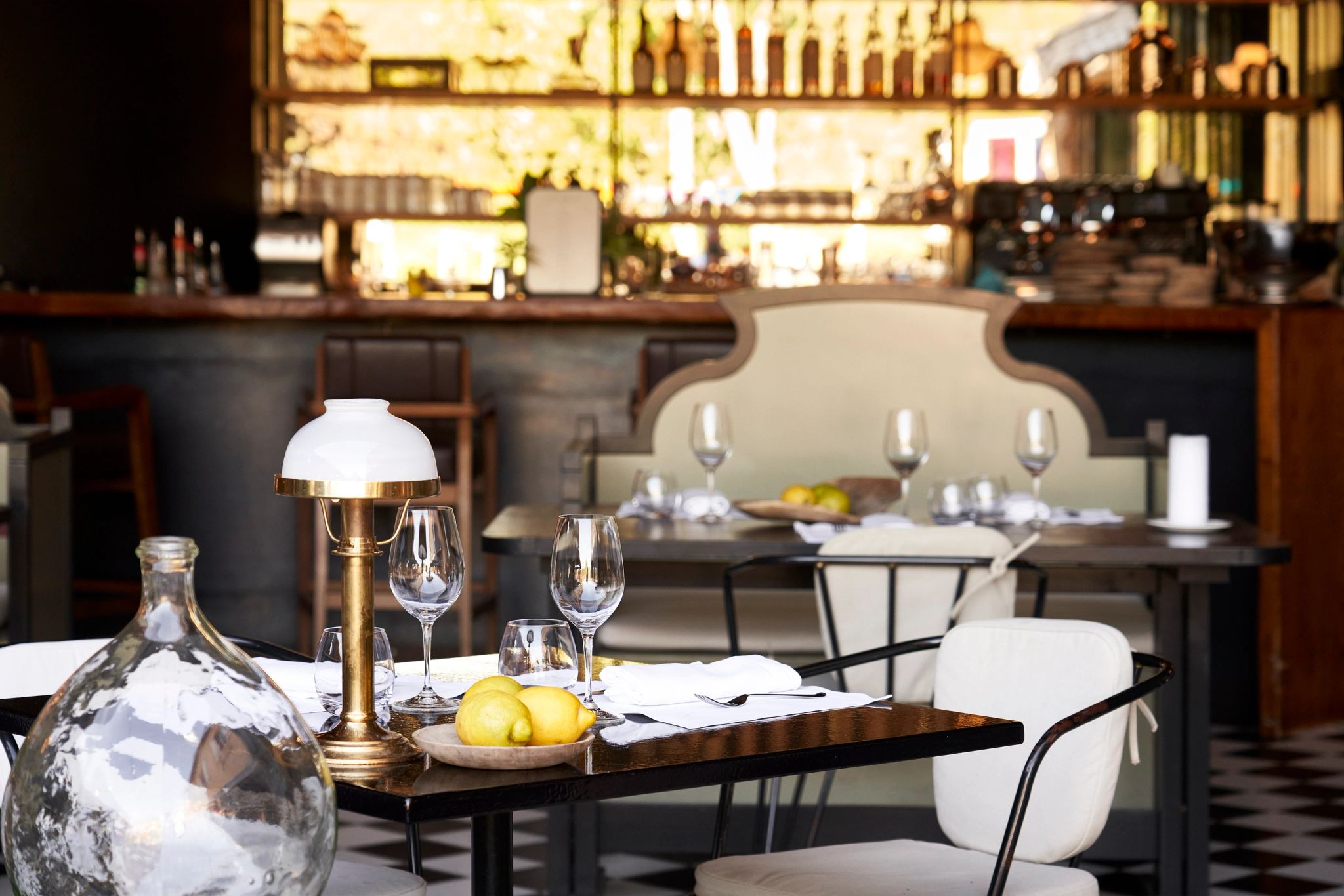 Restaurante Francis Mallmann alta gastronomia – mesa de almoço - mesa decorada - restaurante argentino