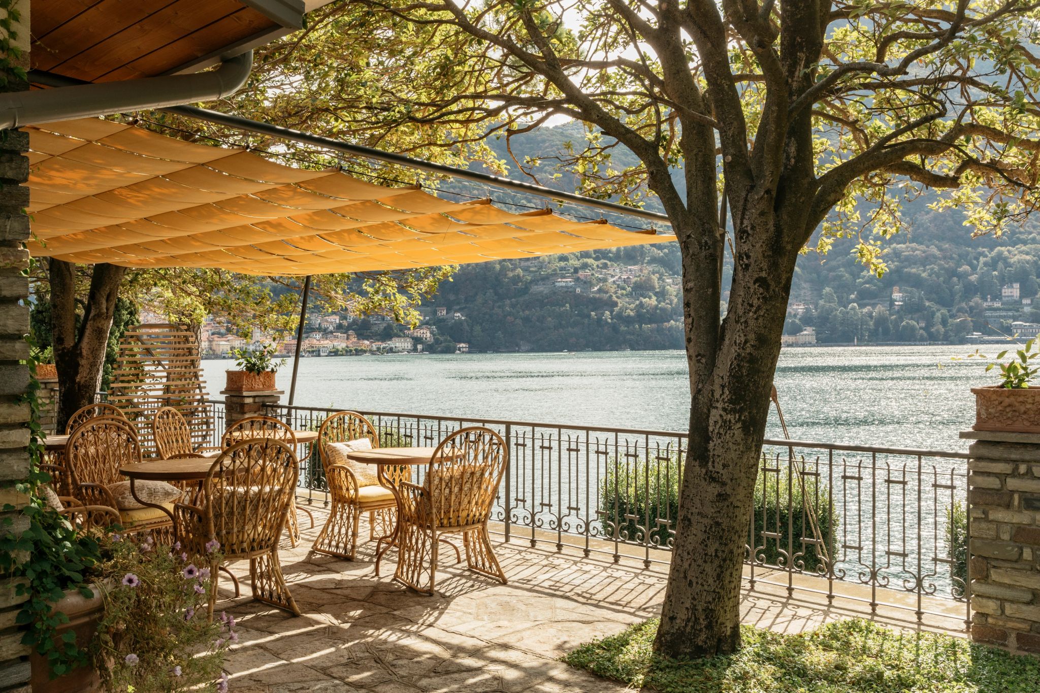 Restaurante Hotel Passalacqua almoço com vista – vista lago di como – restaurante com terraço