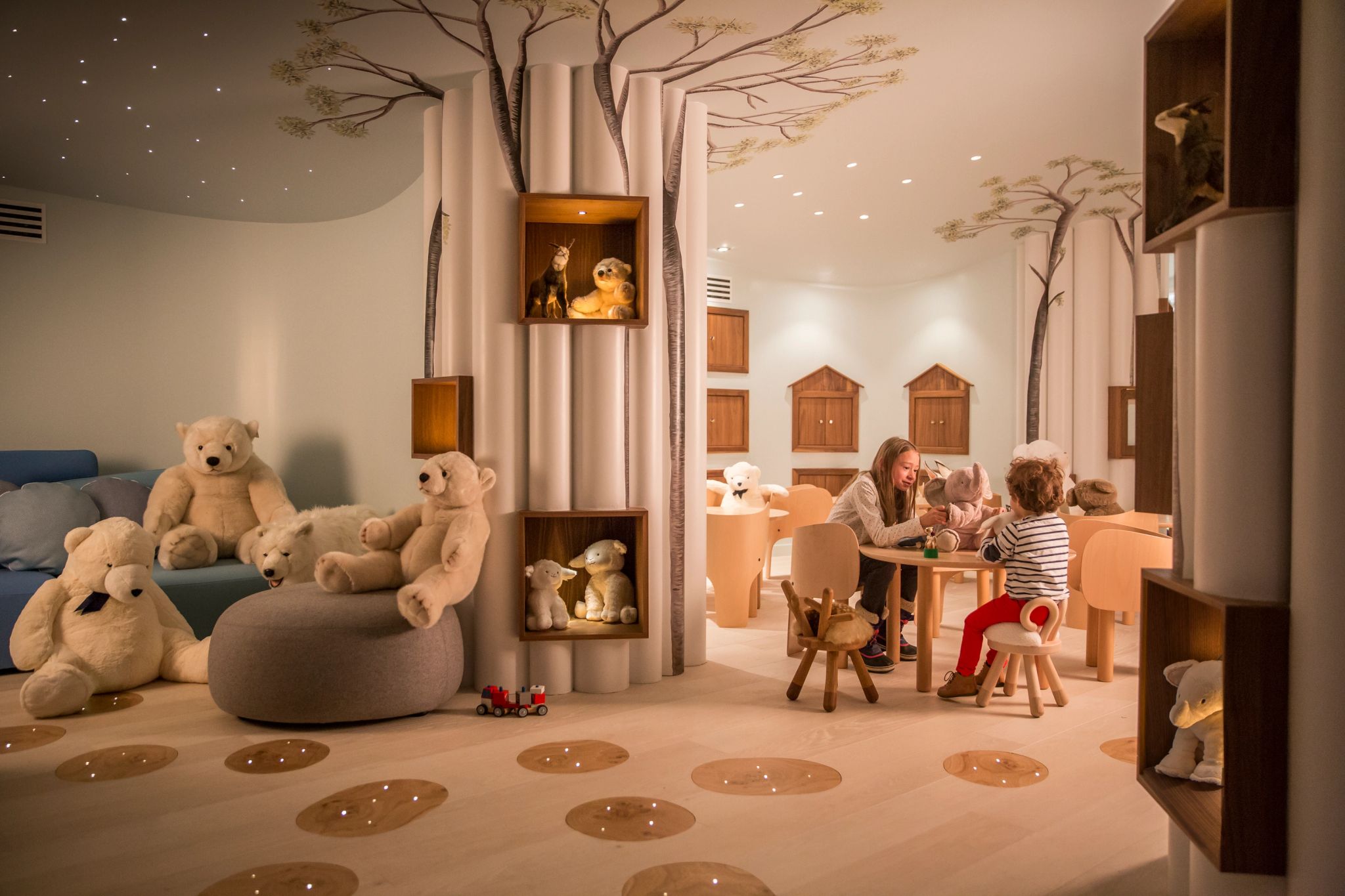 kids club - espaço kids – atividades infantis - lazer para crianças - bichos de pelucia