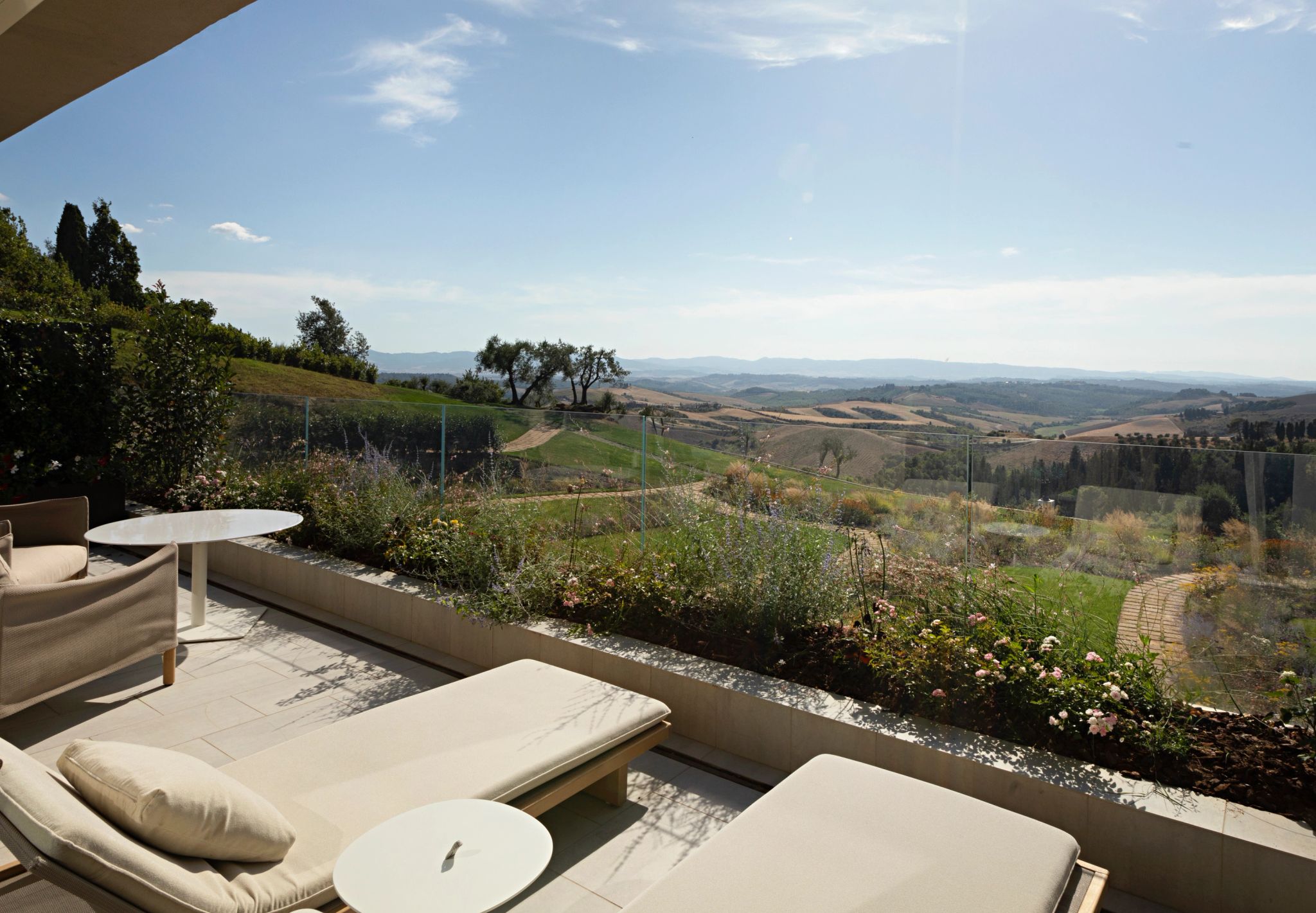 Suite Terrace terraço privativo - terraço mobiliado - banho de sol - suite com terraço - vista natureza