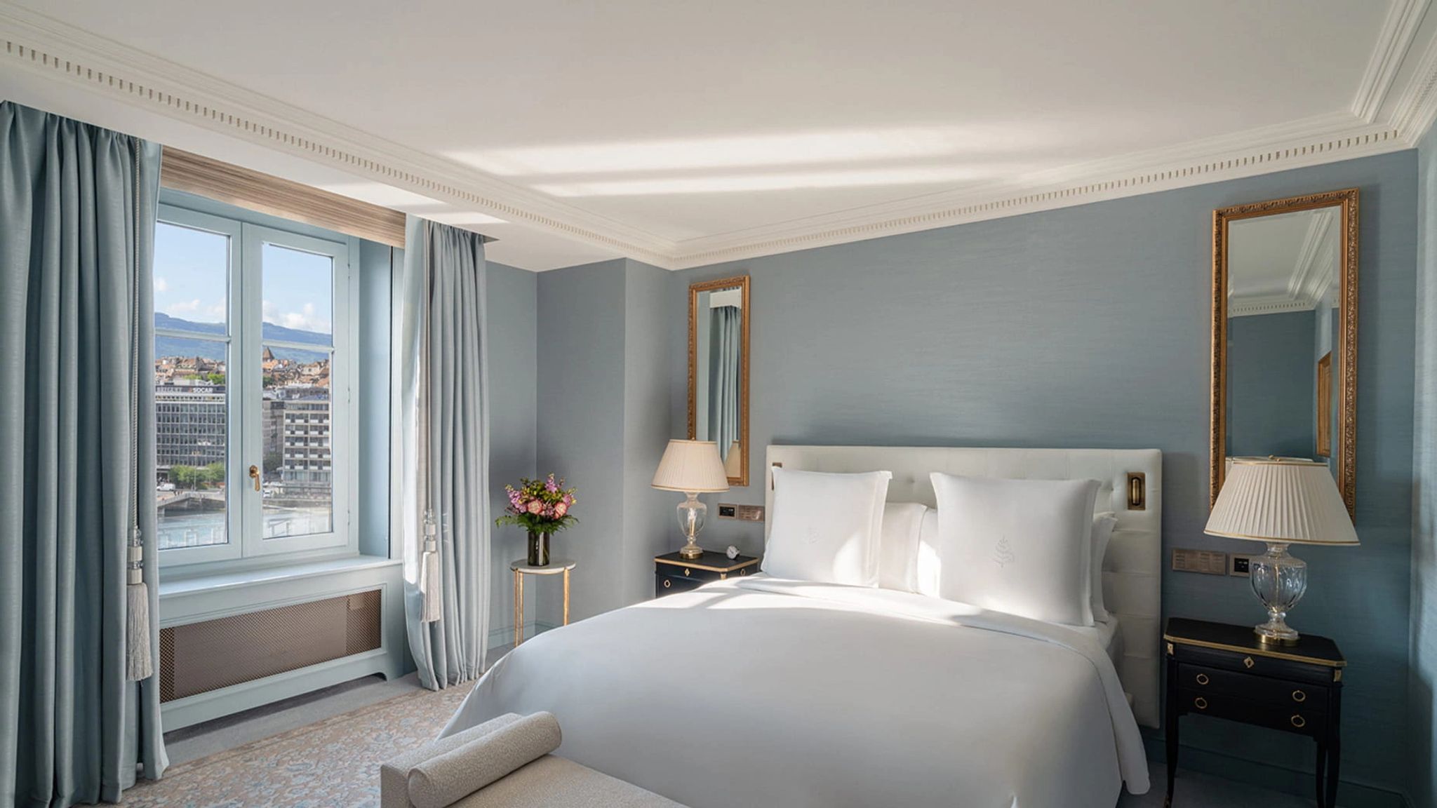 Four Seasons cama king-size - quarto suite - decoracao elegante